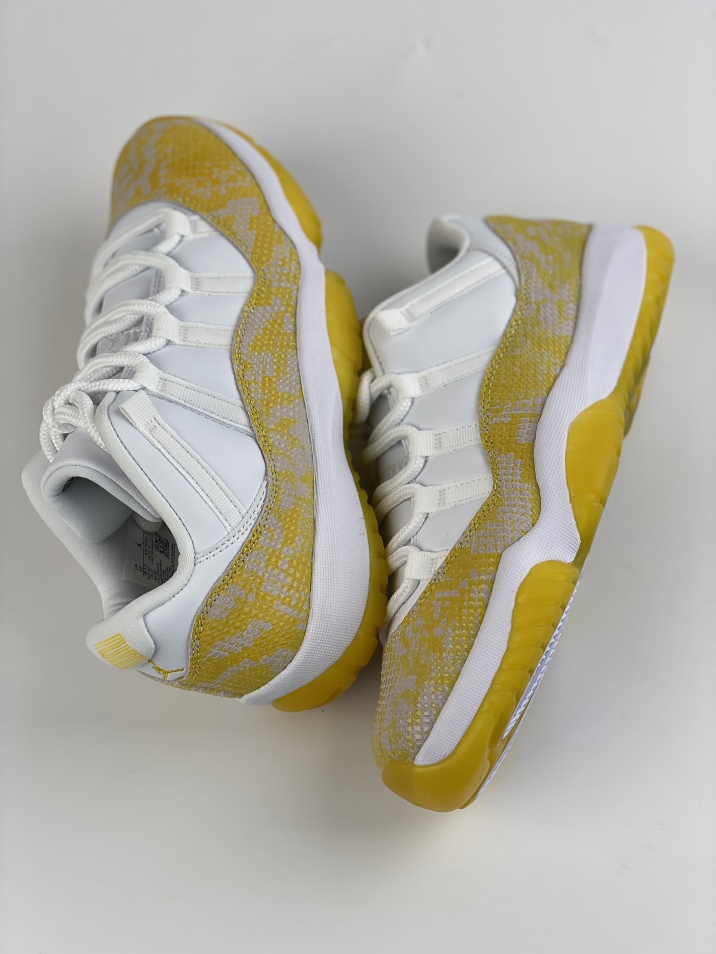 Air Jordan 11 Low ”Yellow Snakeskin” AJ11 replica yellow snakeskin AH7860-107