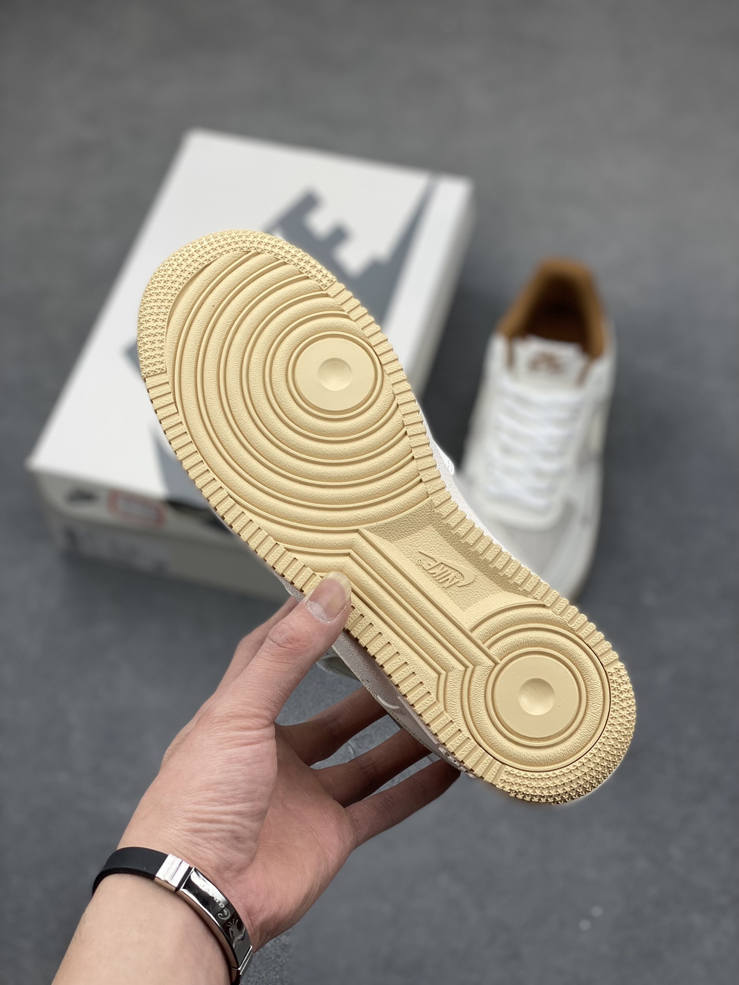 Nike Air Force 1 '07 Low 'Year of The Rabbit' Sneakers AE3398-668 7 i1682188041 2244 5