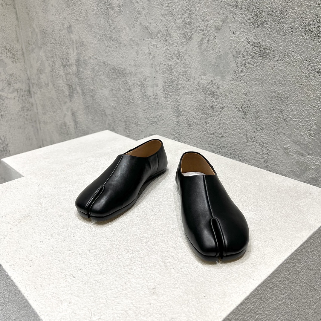 Maison Margiela обувь без каблука из натуральной кожи с разделенным носком