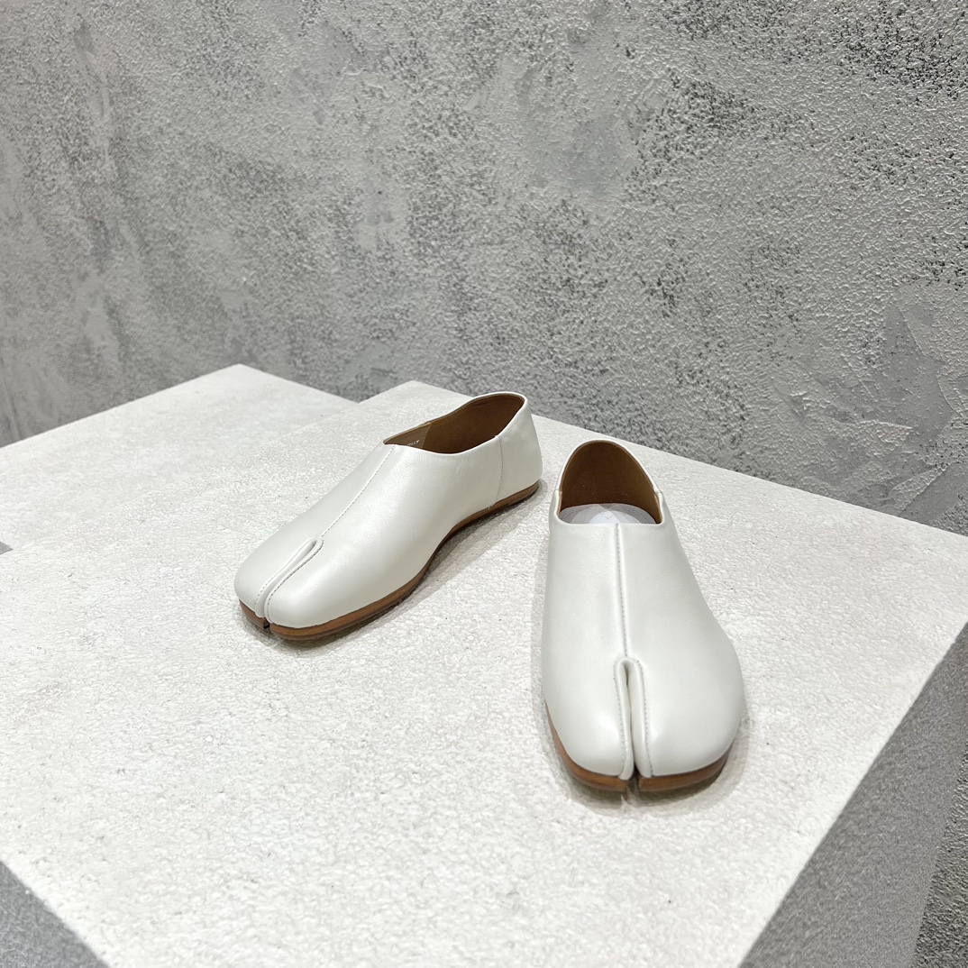 Maison Margiela обувь с разделёнными пальцами кожаная на плоском ходу без каблука