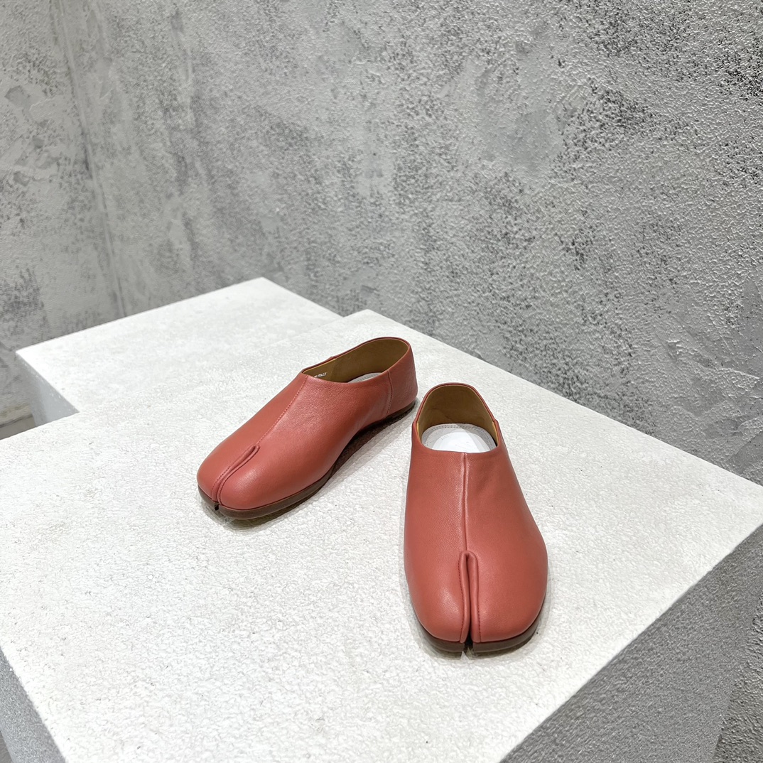 Maison Margiela обувь с разделенным носком кожаная на плоской подошве