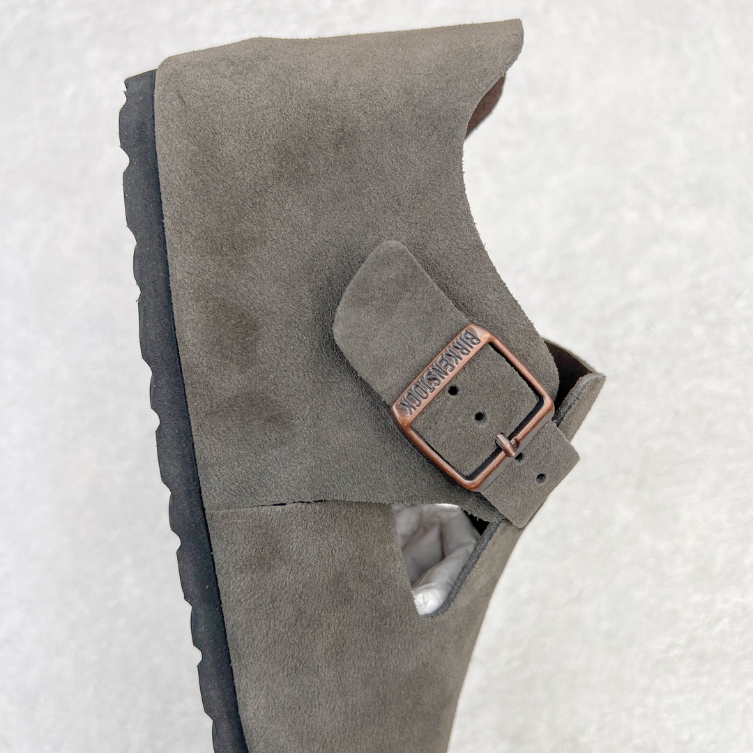 图片[6]-零售💰270 ＃DC Birkenstock London 系列勃肯皮革绒面双扣时尚休闲平底鞋 牛皮绒面革质地柔软 搭配可调节鞋扣提升穿着舒适度 人体工学设计分散脚部压力 保护脚踝 软木乳胶鞋床具有一定的收缩性 长时间穿着后能贴合脚型 EVA鞋底回弹性和抗张性力高 具有良好的防震、缓冲性  四季皆宜 柔软的鞋床采用额外的泡沫缓冲层 提供额外的舒适感和全天支撑 全网独家首发 源于德国的严谨工艺  牛巴戎面 中层松木 EVA 三层组合大底 优质牛皮面料五金扣 出口订单 尺码：35-44 编码：by2936070-运动鞋