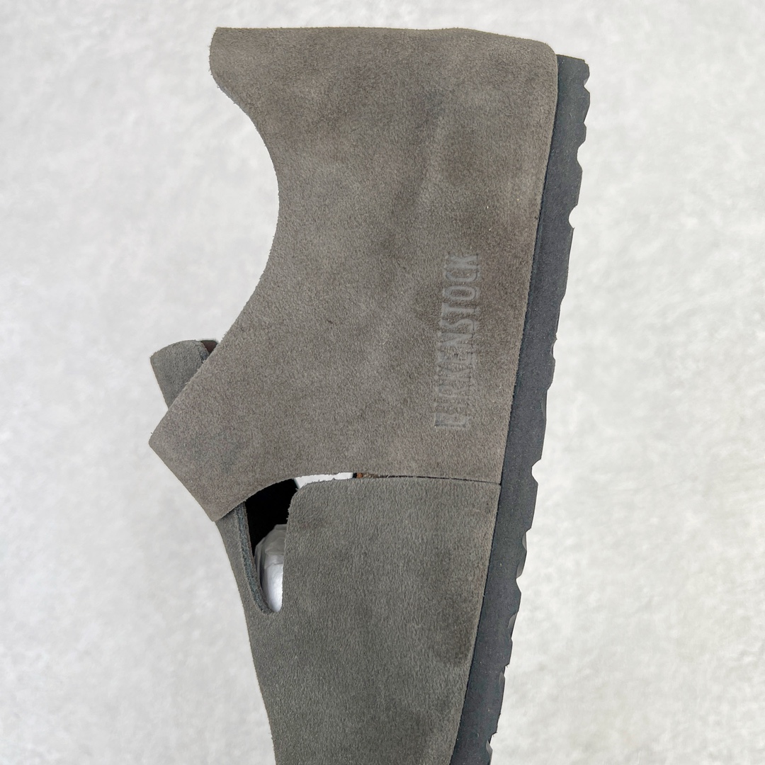 图片[7]-零售💰270 ＃DC Birkenstock London 系列勃肯皮革绒面双扣时尚休闲平底鞋 牛皮绒面革质地柔软 搭配可调节鞋扣提升穿着舒适度 人体工学设计分散脚部压力 保护脚踝 软木乳胶鞋床具有一定的收缩性 长时间穿着后能贴合脚型 EVA鞋底回弹性和抗张性力高 具有良好的防震、缓冲性  四季皆宜 柔软的鞋床采用额外的泡沫缓冲层 提供额外的舒适感和全天支撑 全网独家首发 源于德国的严谨工艺  牛巴戎面 中层松木 EVA 三层组合大底 优质牛皮面料五金扣 出口订单 尺码：35-44 编码：by2936070-运动鞋