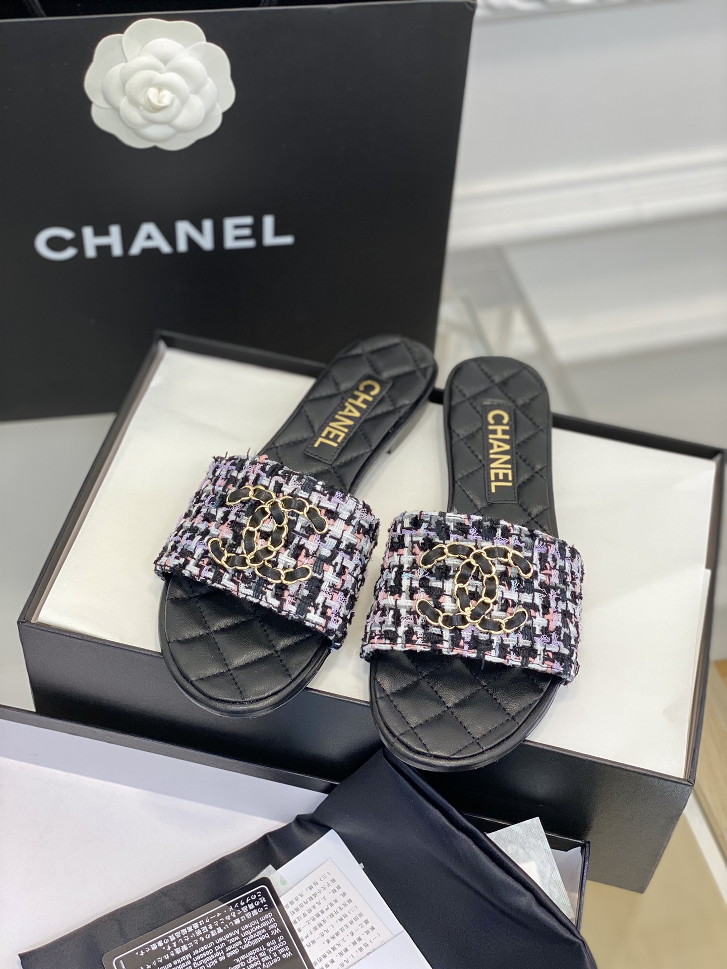 Chanel23C新款菱格拖鞋！专柜