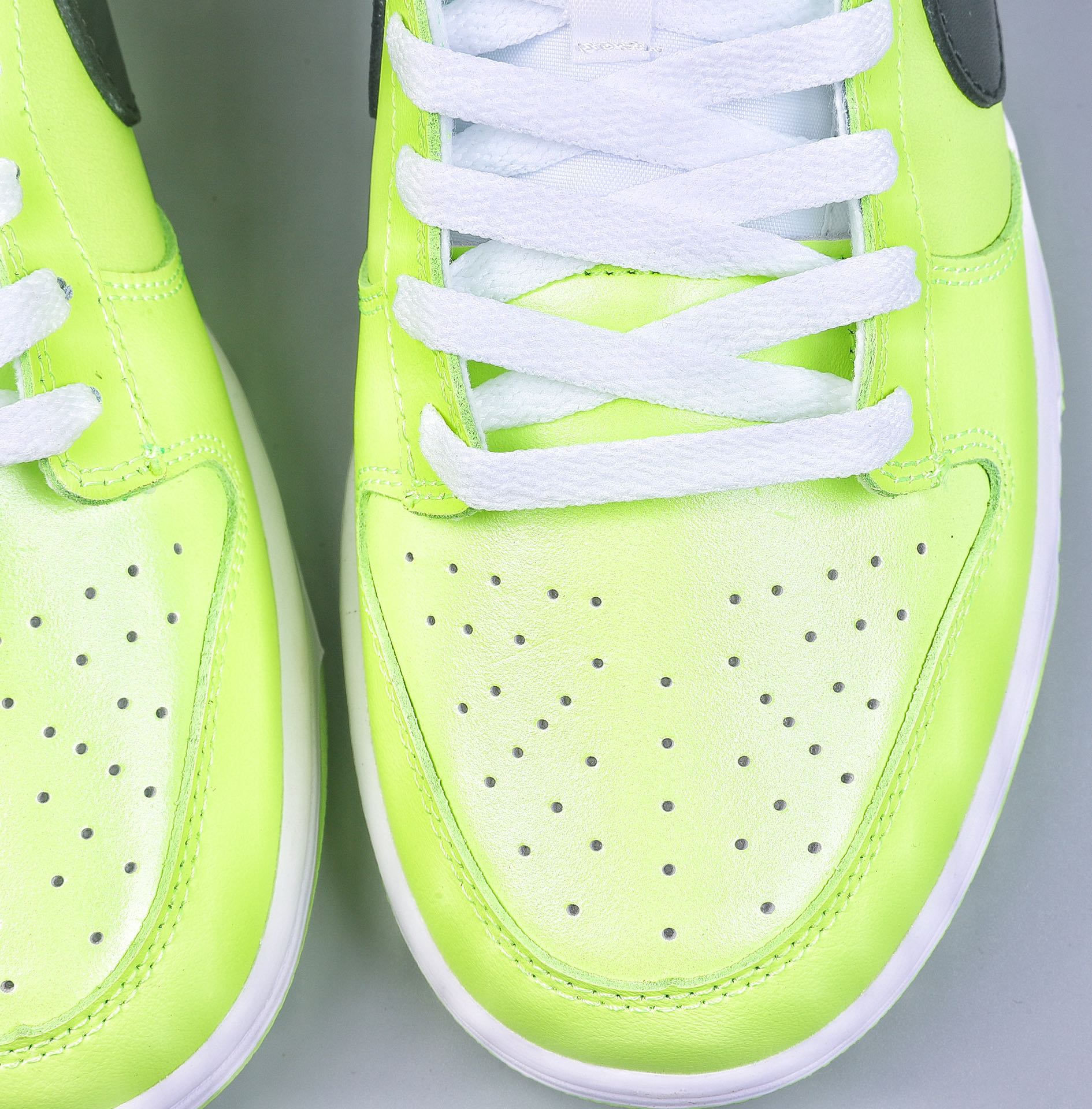 200 F版Nike SB Zoom Dunk Low荧光绿板鞋 FJ4610-702