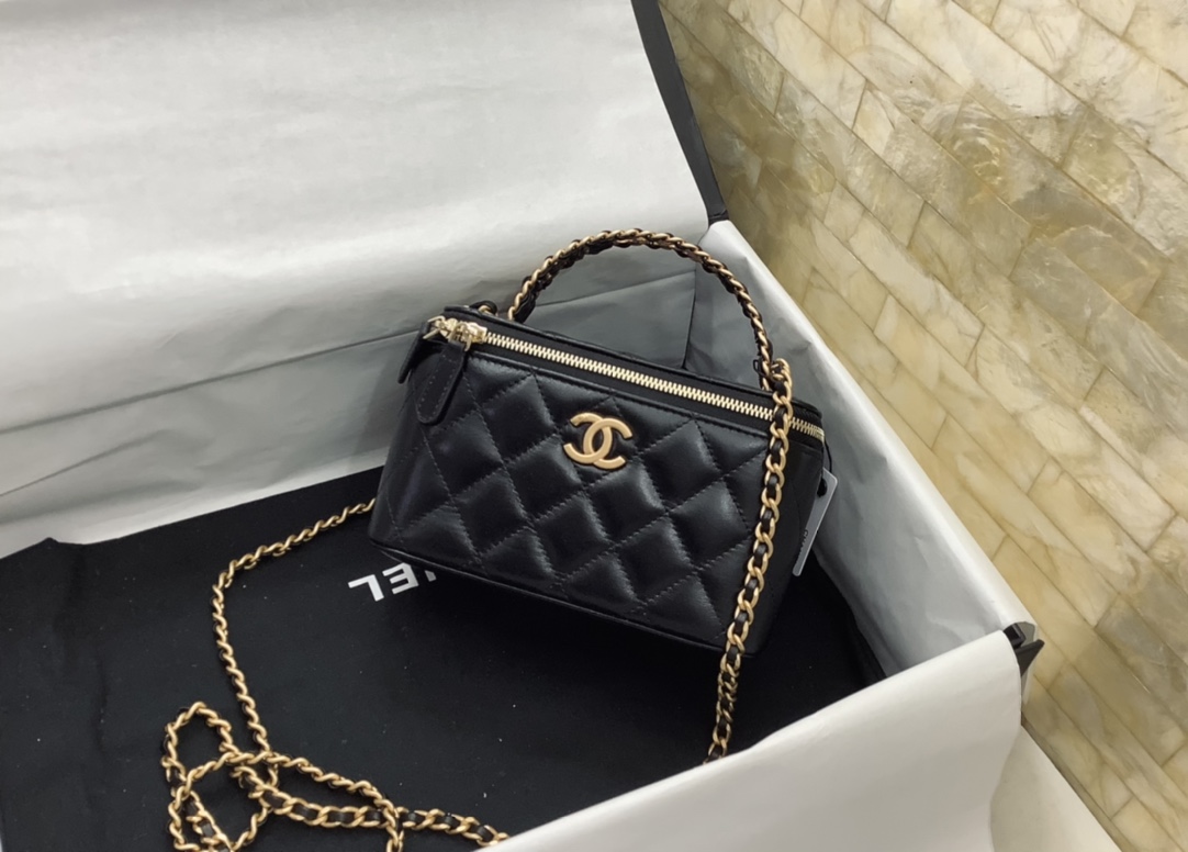 Chanel Borse Crossbody & Borse a Tracolla Tutto rame Pelle bovina Vintage