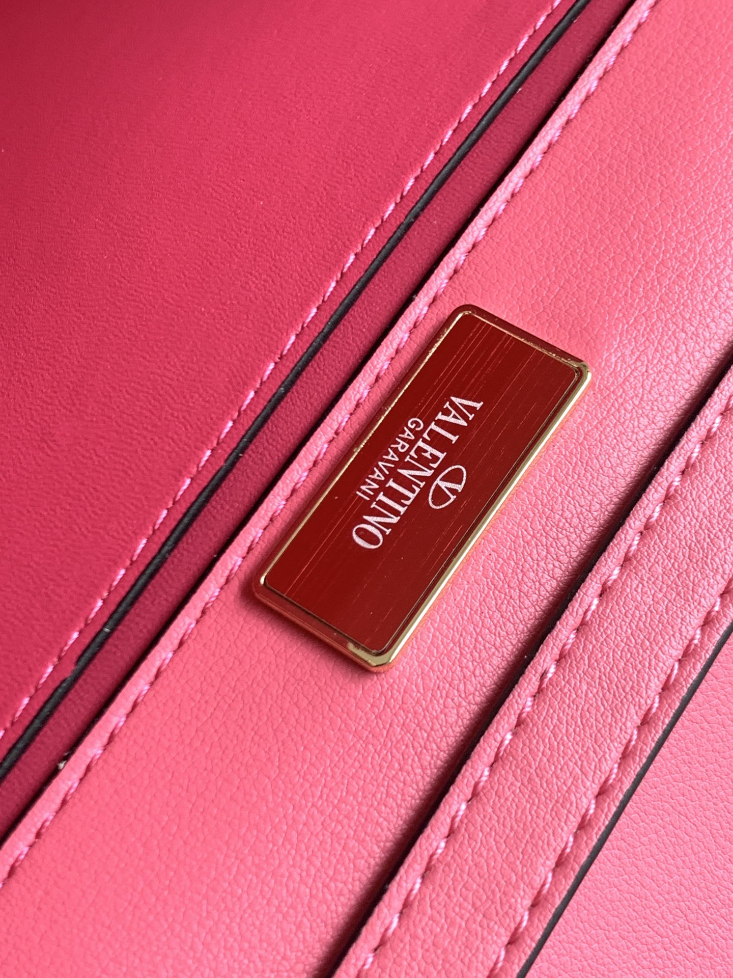 🆕🆕🆕MINI LOCÒ仿水晶装饰手袋-VLogo Signature施华洛世奇®仿水晶装饰-配可拆卸提