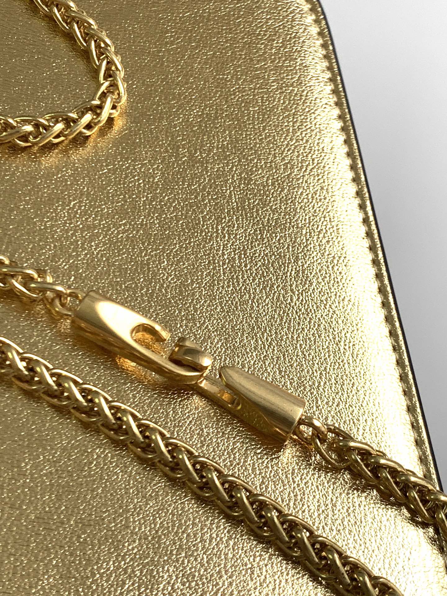 🆕🆕🆕MINI LOCÒ仿水晶装饰手袋-VLogo Signature施华洛世奇®仿水晶装饰-配可拆卸提