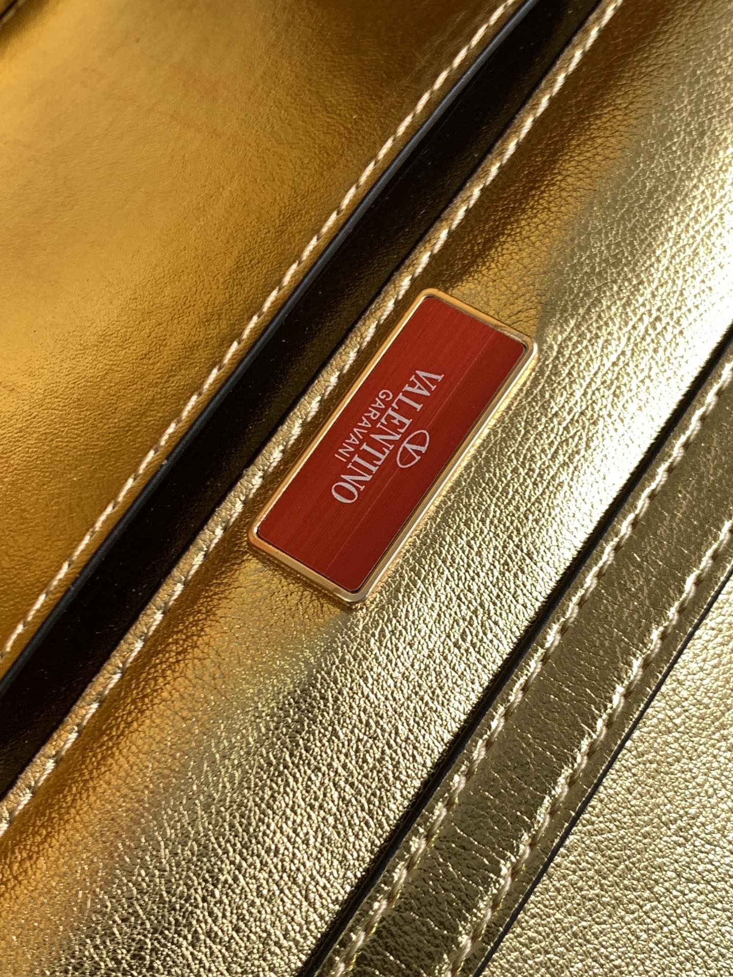 🆕🆕🆕MINI LOCÒ仿水晶装饰手袋-VLogo Signature施华洛世奇®仿水晶装饰-配可拆卸提