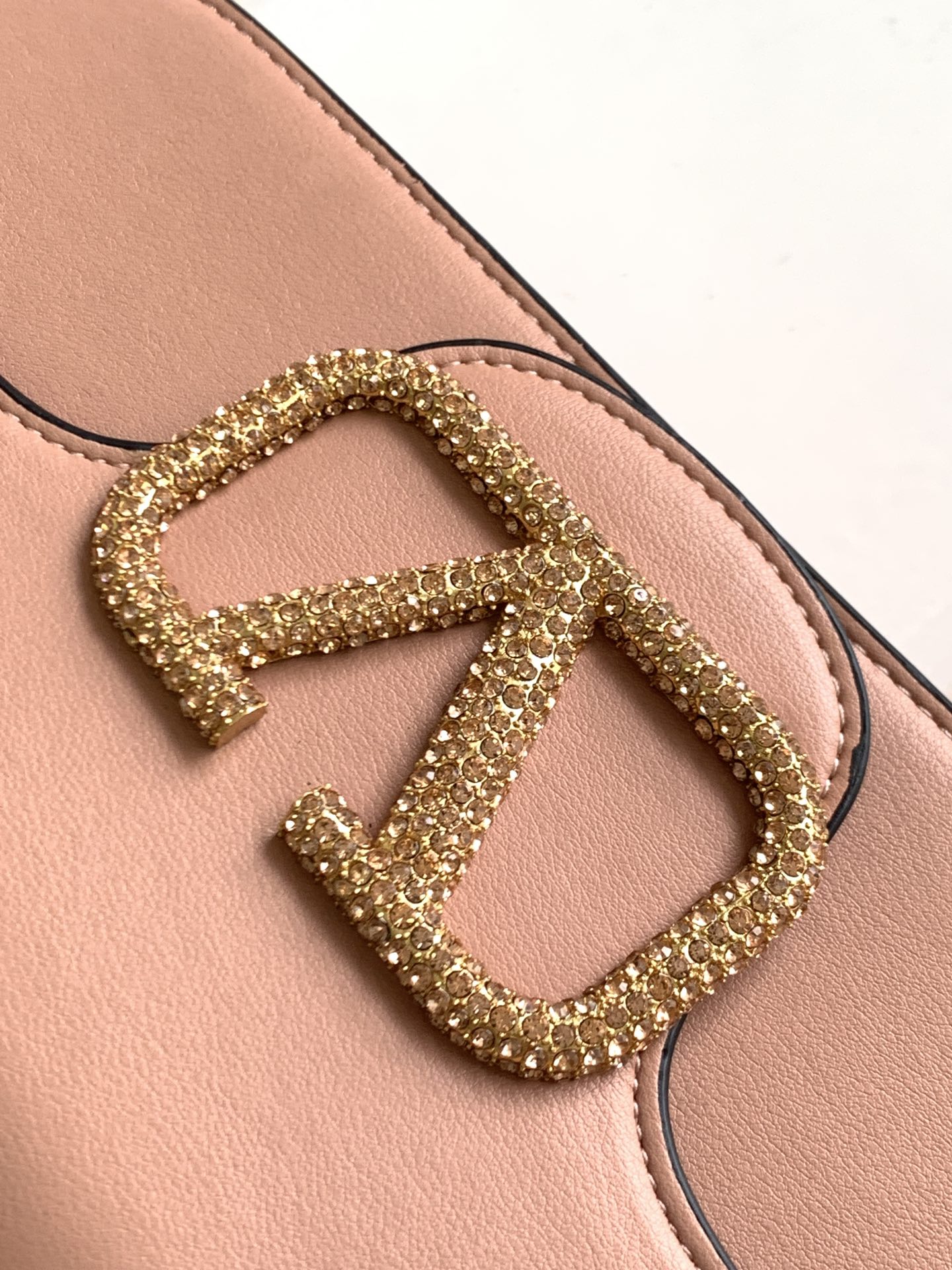 🆕🆕🆕MINI LOCÒ仿水晶装饰手袋-VLogo Signature施华洛世奇®仿水晶装饰-配可拆卸提