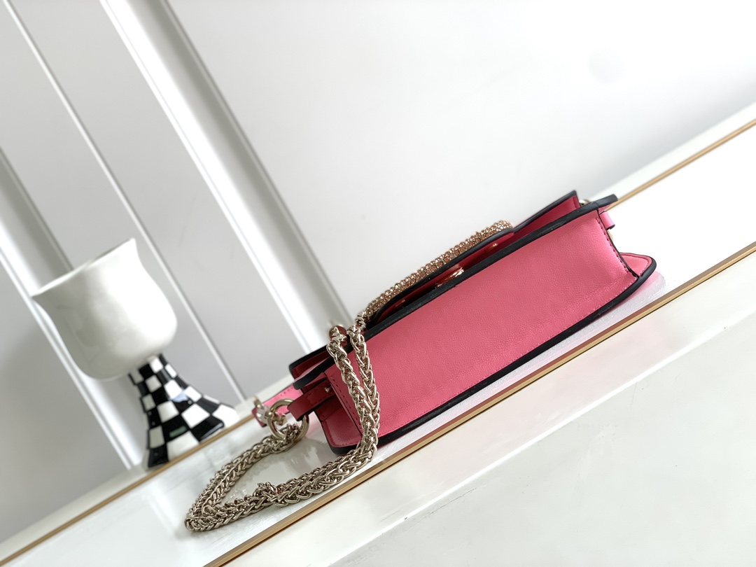 🆕🆕🆕MINI LOCÒ仿水晶装饰手袋-VLogo Signature施华洛世奇®仿水晶装饰-配可拆卸提