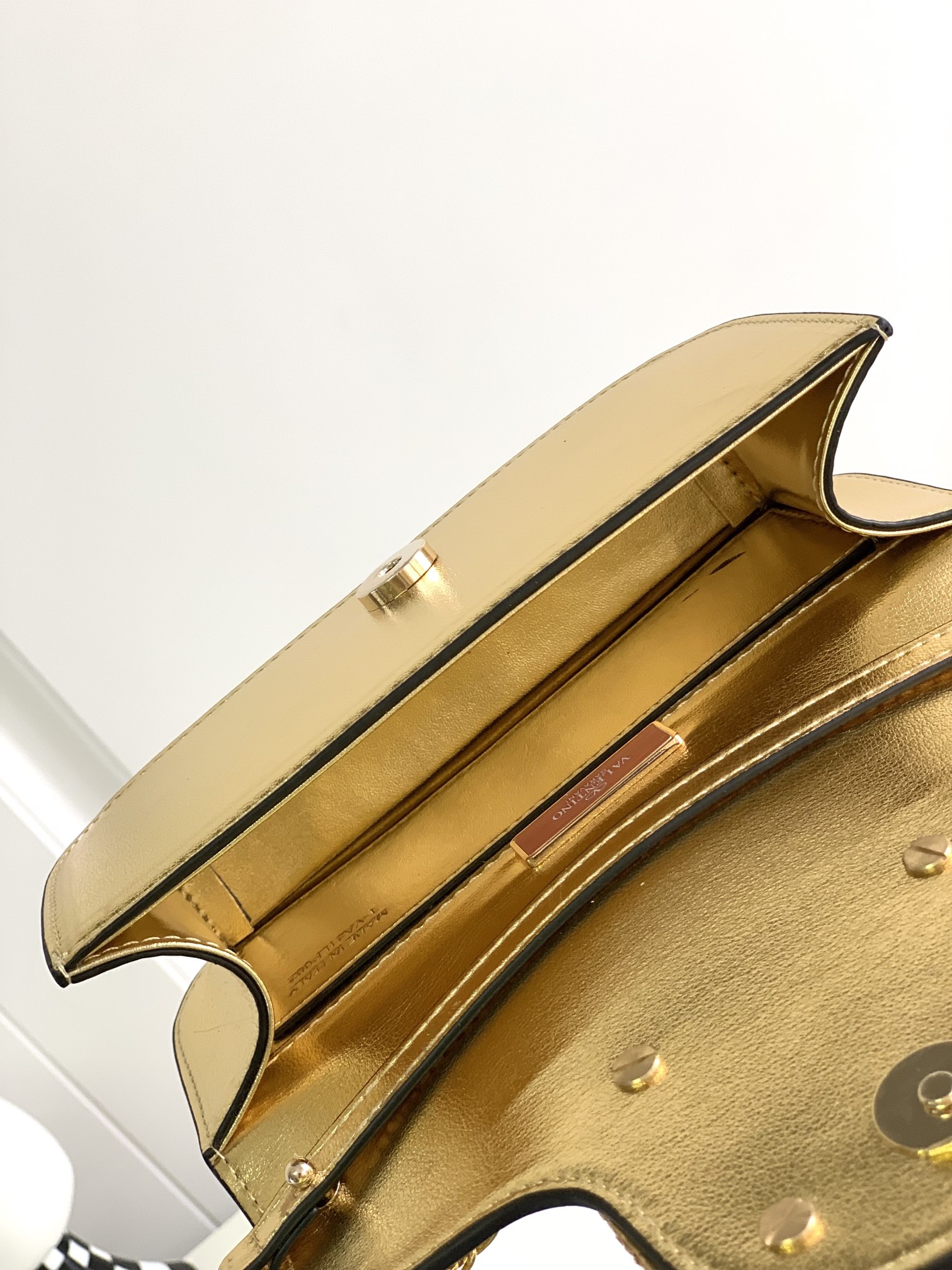 🆕🆕🆕MINI LOCÒ仿水晶装饰手袋-VLogo Signature施华洛世奇®仿水晶装饰-配可拆卸提