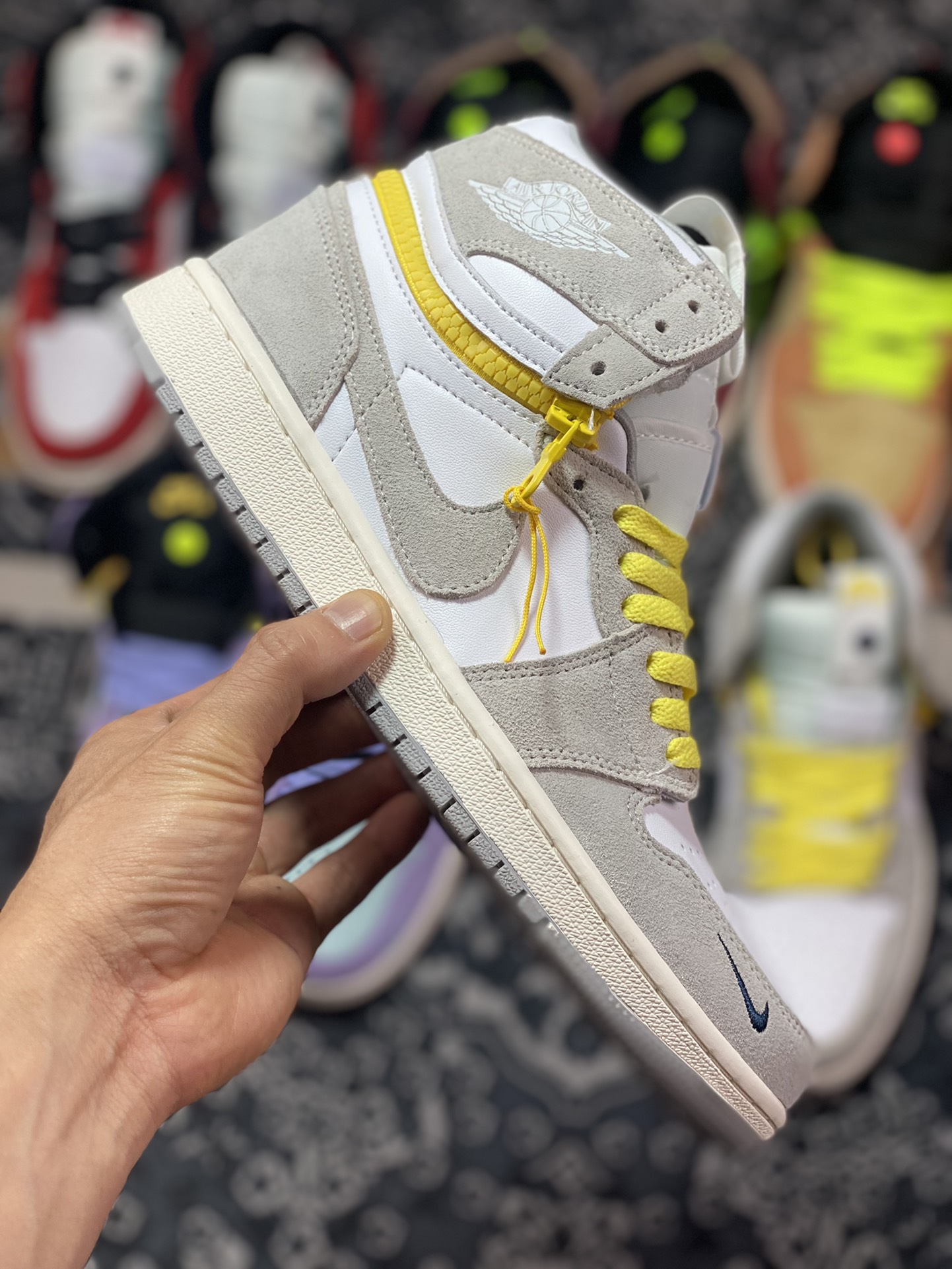 Air Jordan 1 Switch ”Light Smoke Grey” gray, white and yellow zipper basketball shoes 861428-107