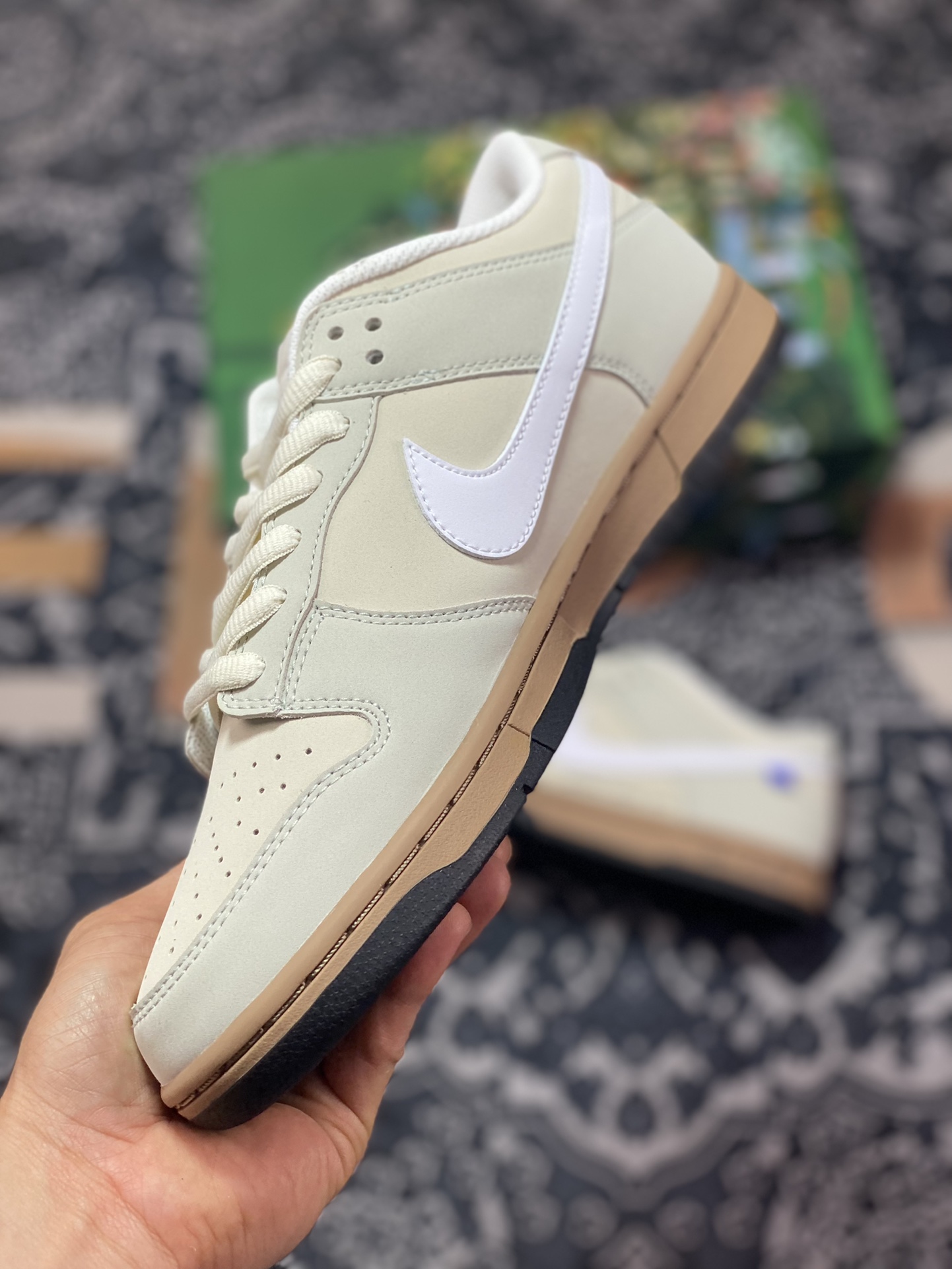 Nike SB Dunk Low ”BORING” dunk series low-top sneakers ”light khaki gray white brown bottom” DD5896-020