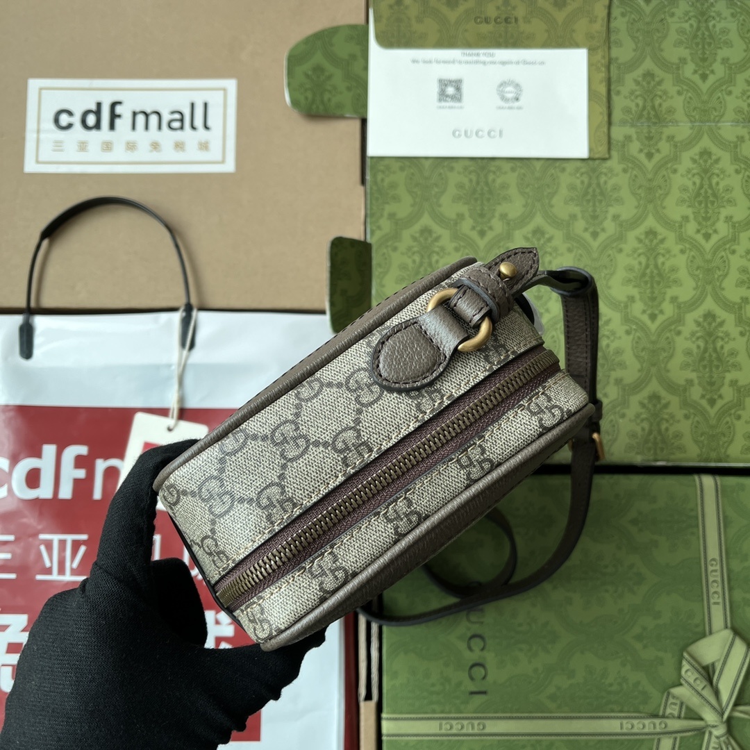 原厂皮配Cdfmall三亚免税店手提袋OPhidia系列小号肩背包OPhidia系列依然是品牌挚爱每一季