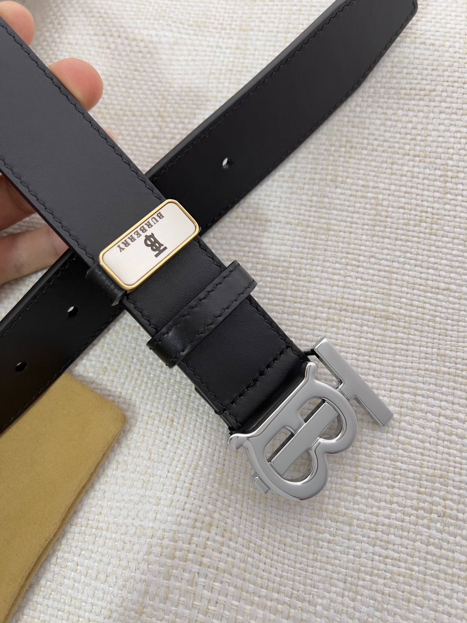 品名巴宝莉.Burberry️腰带皮