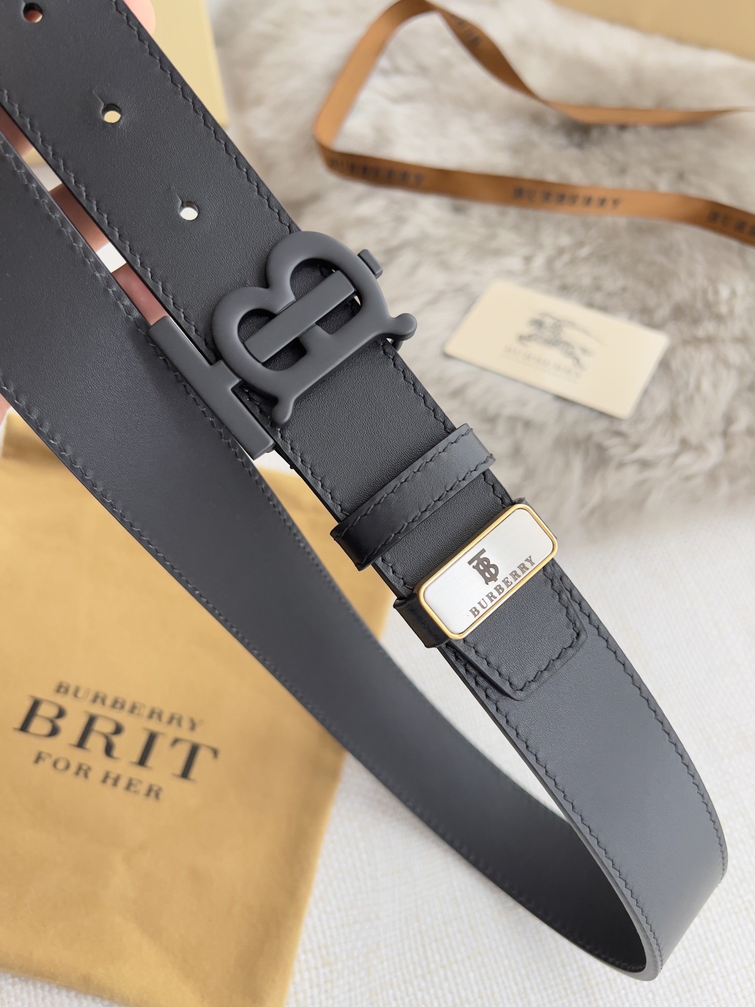 品名巴宝莉.Burberry️腰带皮