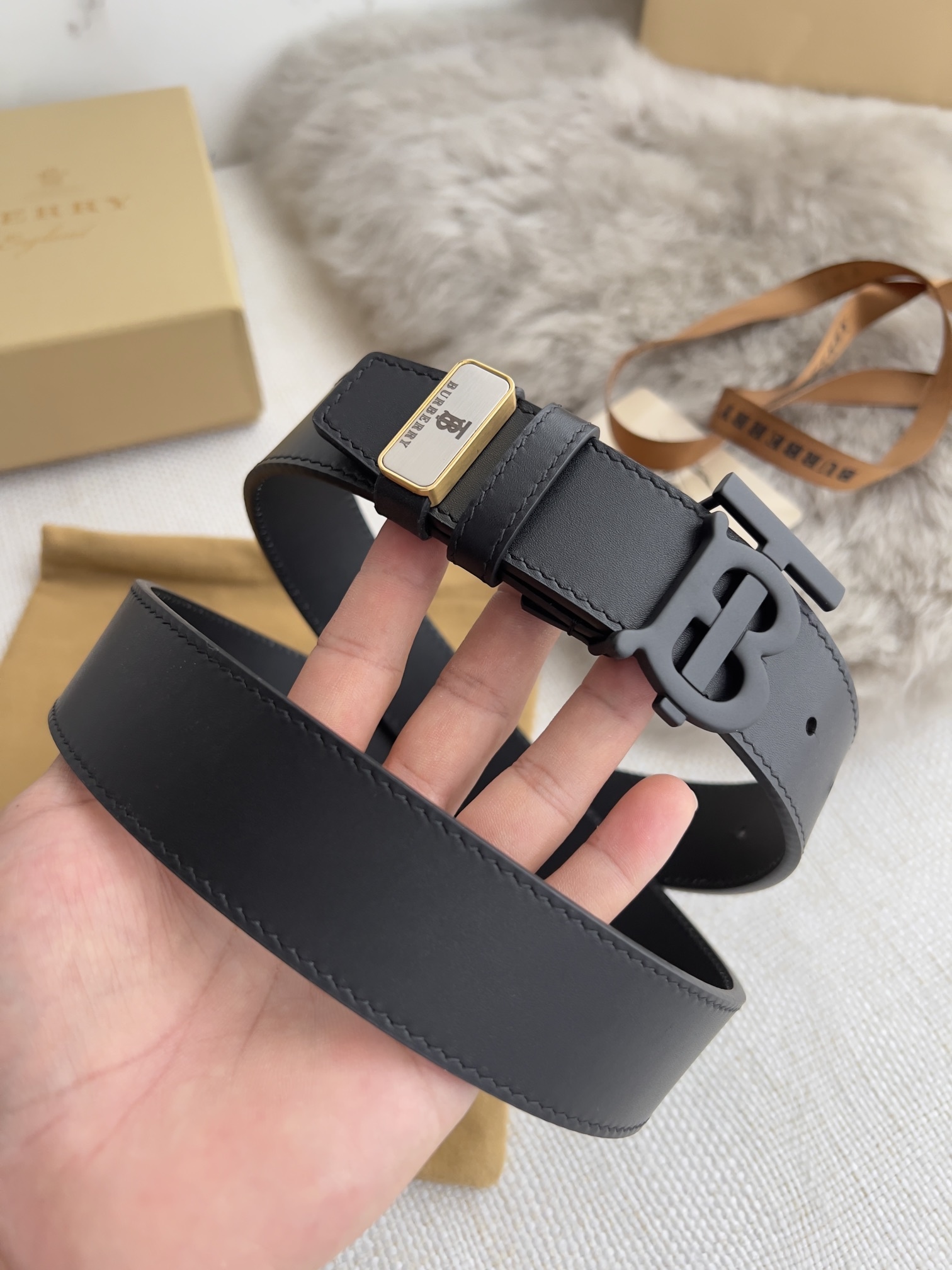 品名巴宝莉.Burberry️腰带皮