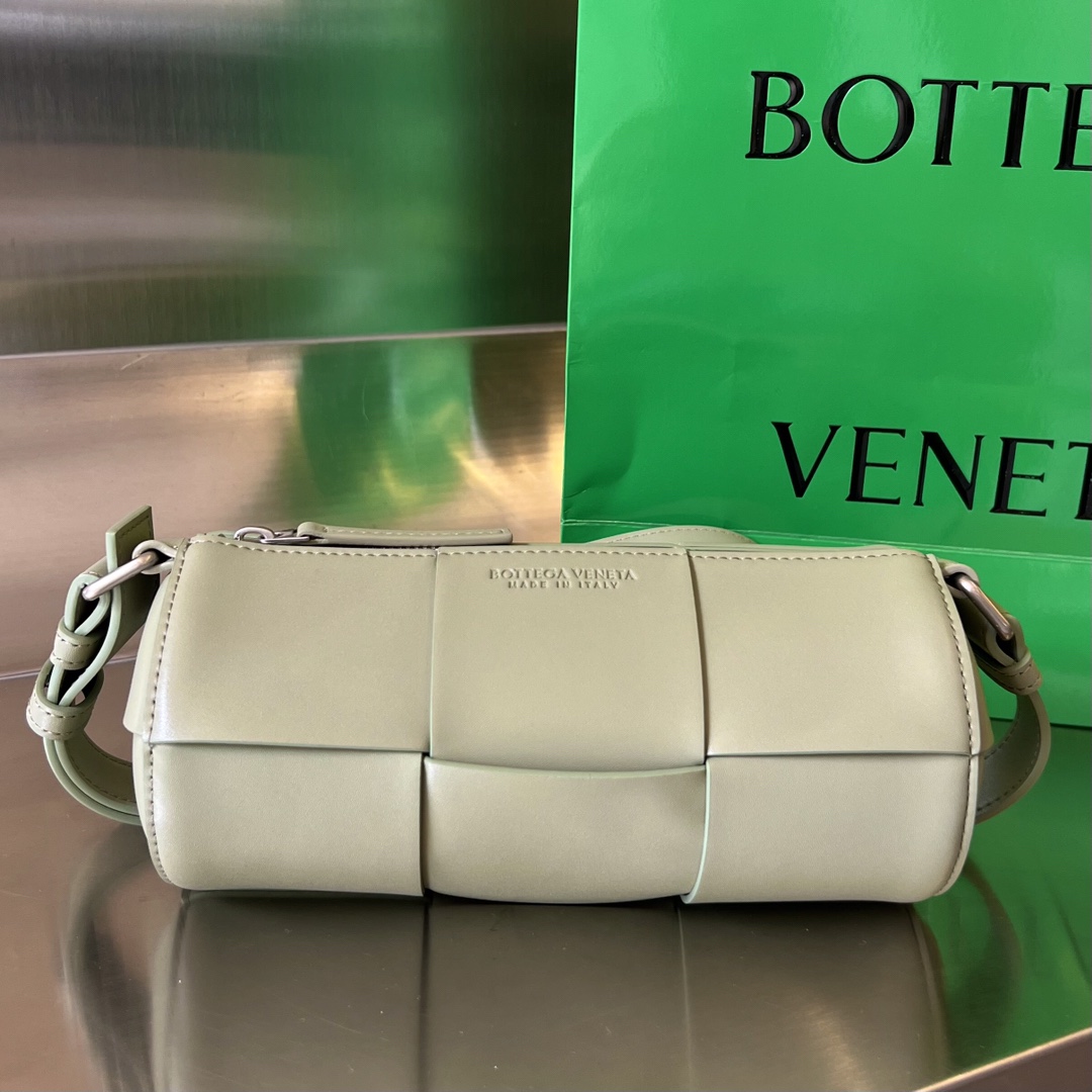 Bottega Veneta travertine green
