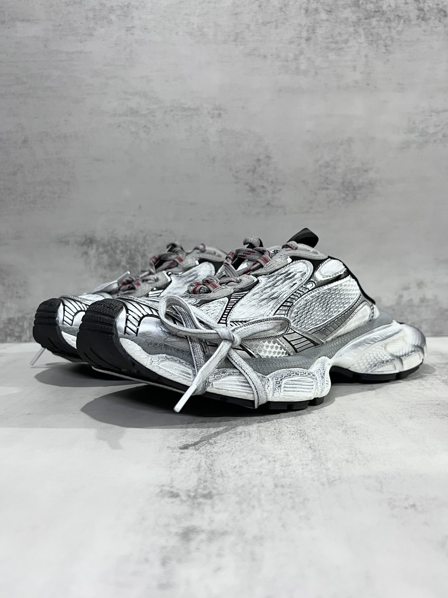 Balenciaga Balenciaga Phantom Sneaker 同步 巴黎世家全新3XL十代潮流半拖跑鞋 增加全新设计 在延续 Track Trainer 户外轮廓和复杂鞋面结构的同时