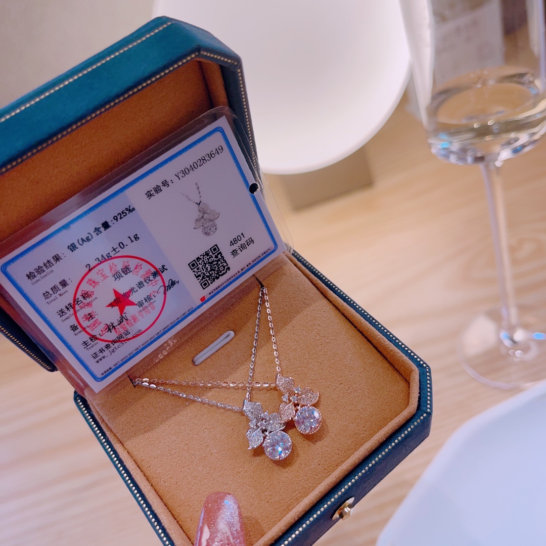 シックファインシルバーネックレスゴールド ウェディング