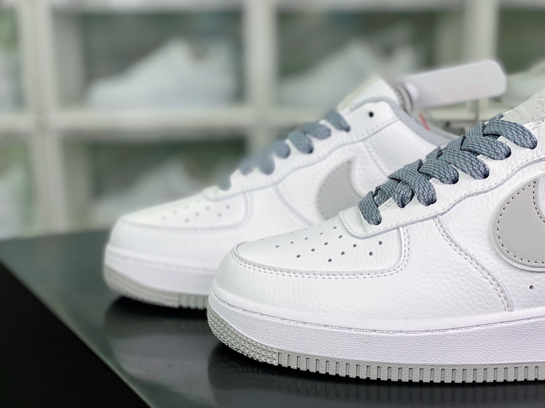 240  Air Force 1 '07 Low QS”White/Black/ Reflectiv Swoosh”空军一号板鞋“皮革白会天使反光钩子”LS0216-025