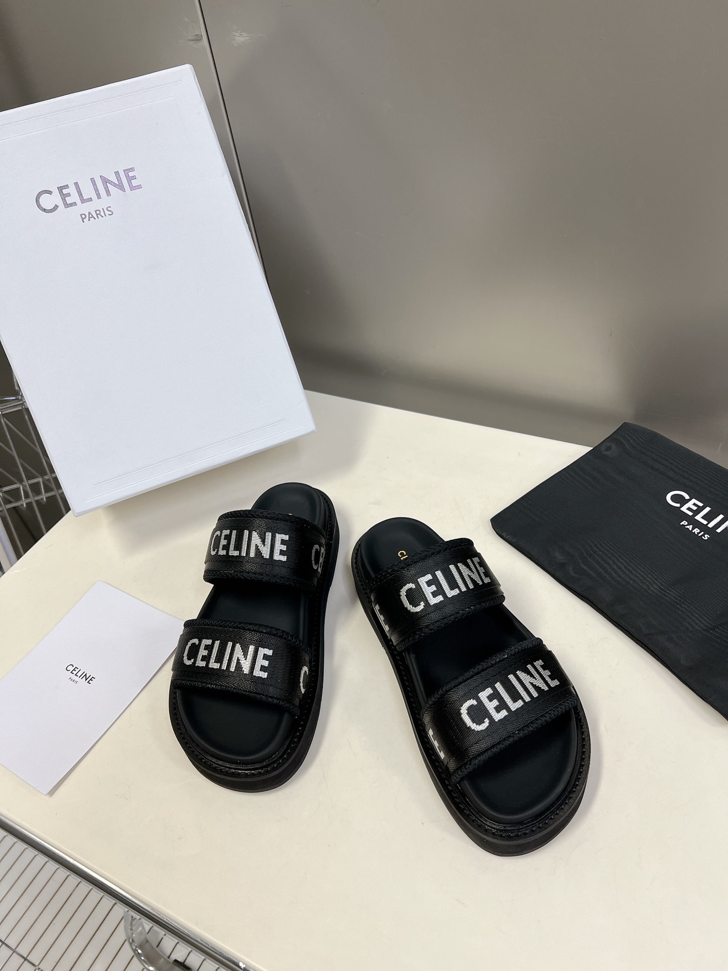 CELINE思琳代级别春夏新品凯旋门