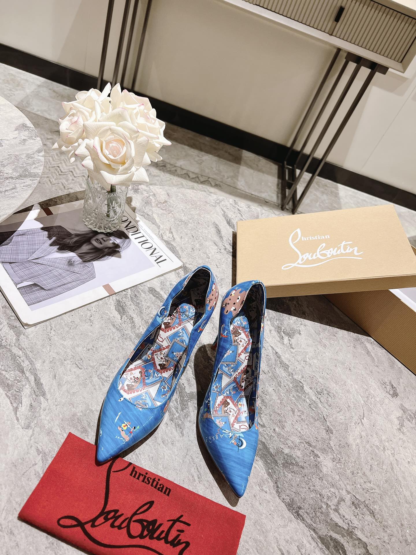 Christian Louboutin CL 2023 impreso boca V modelos nobles y lujosos reales de alto nivel profesional