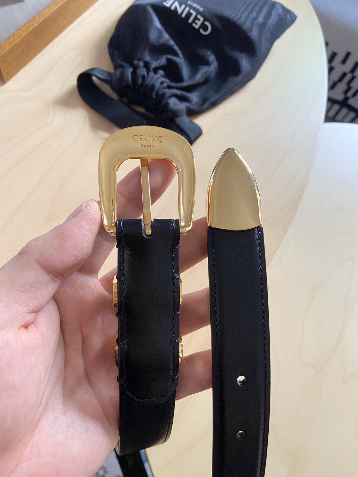 Celine 赛琳女士腰带 céline 春夏新款 细节完美的小腰带 精品铜扣 小牛皮腰带.宽度2.5CM