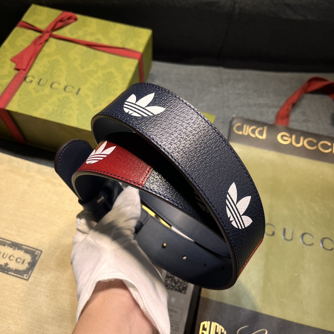   古奇 宽4.0cm 新款 阿迪达斯和古奇收藏的第二章，网络继续与三条白色条纹并置，GG字母与三叶草结