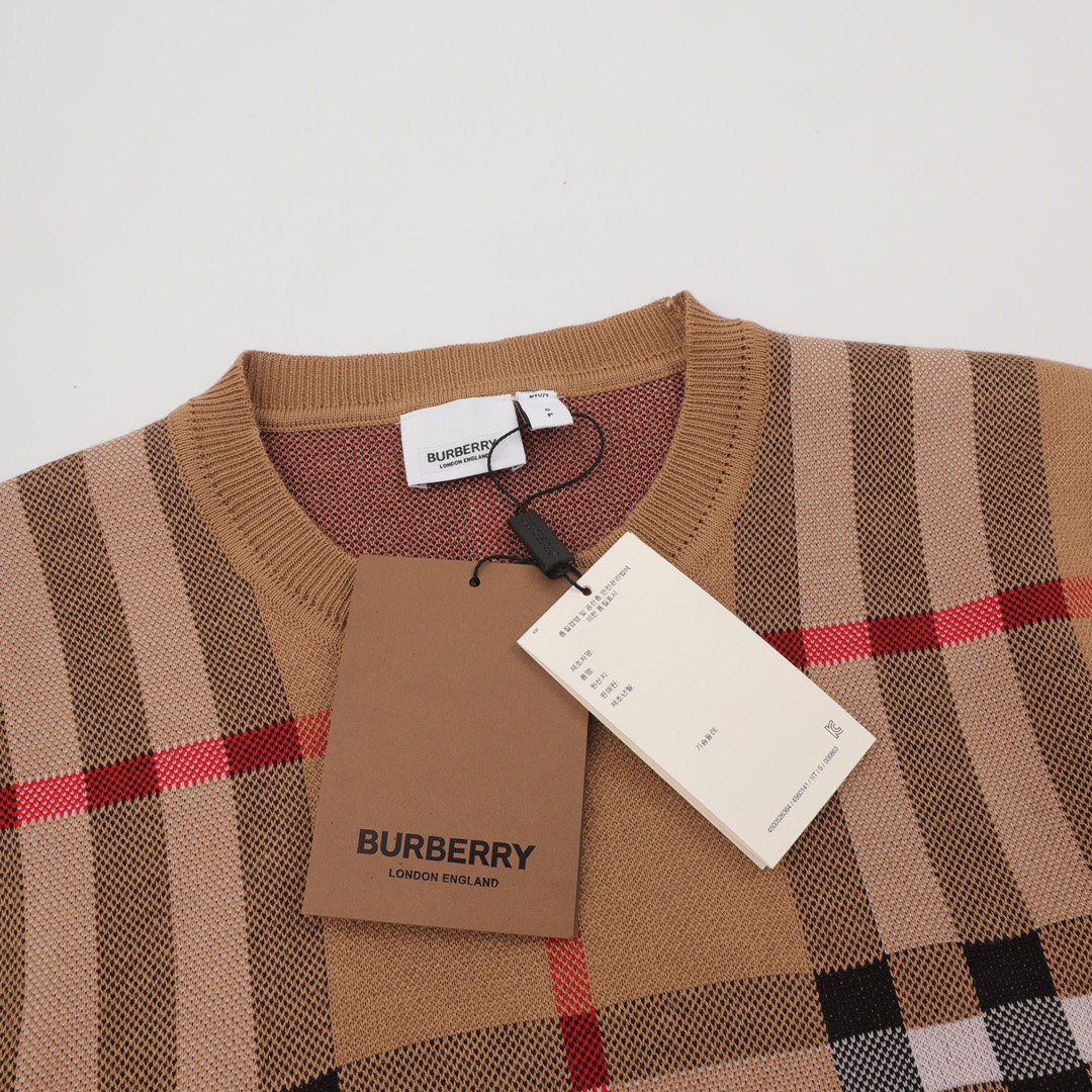 180 Burberry/巴宝莉 经典格纹圆领针织T恤