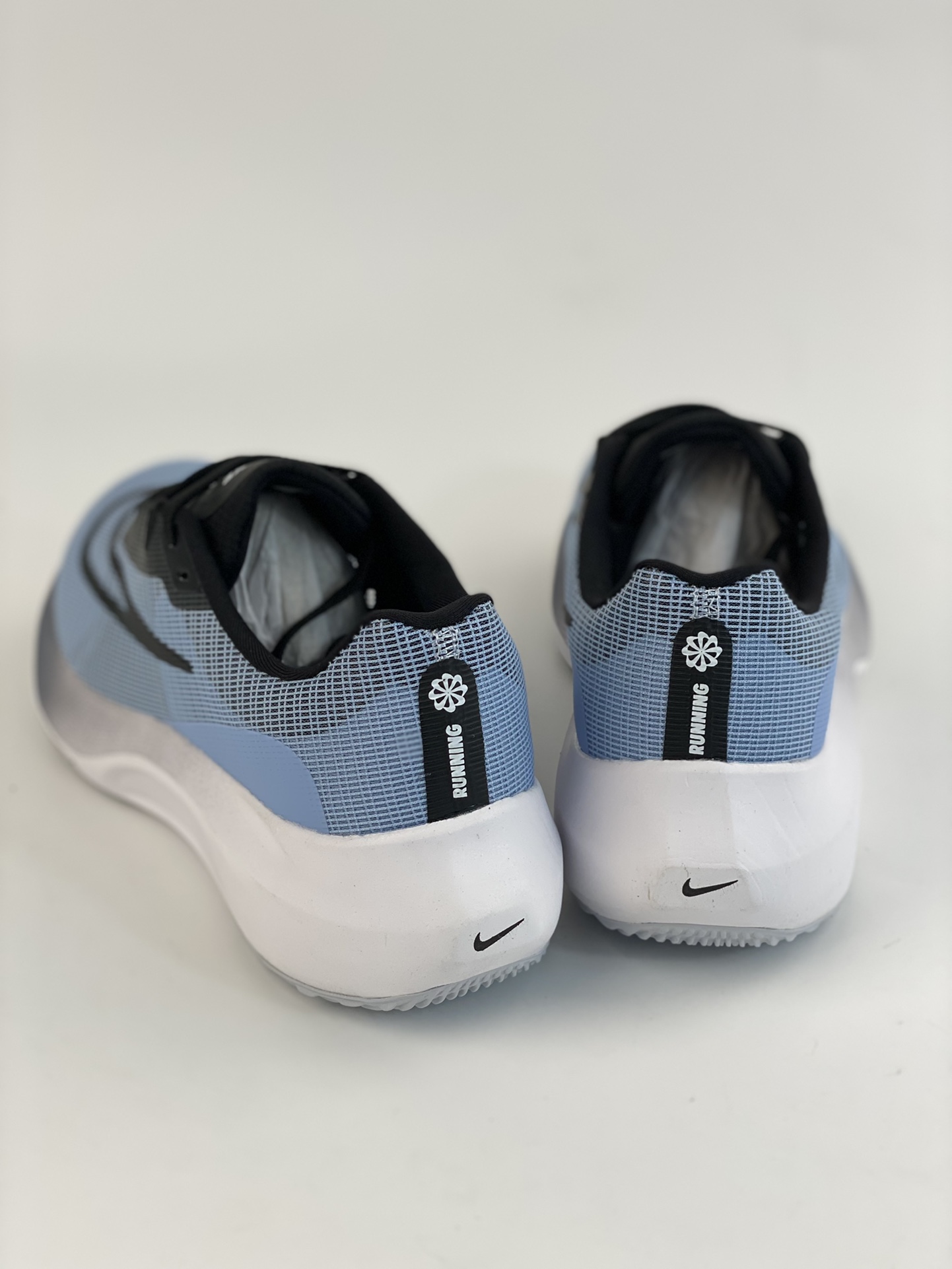 180 Nike Zoom Fly 5 飞行5代马拉松系列跑鞋 DM8968-401
