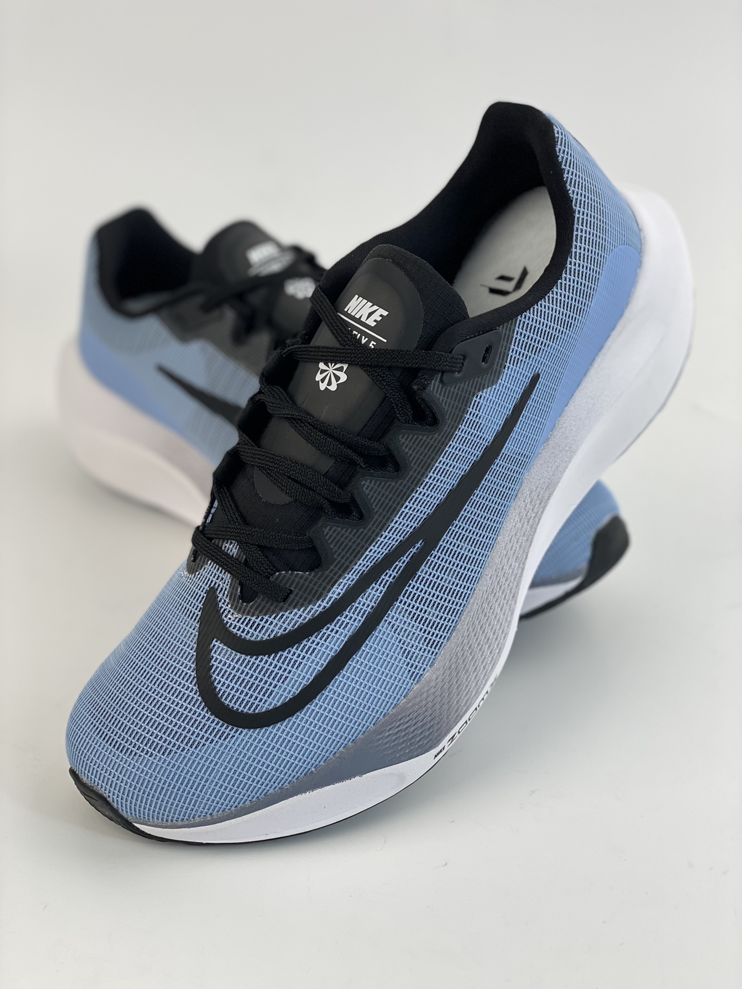 180 Nike Zoom Fly 5 飞行5代马拉松系列跑鞋 DM8968-401