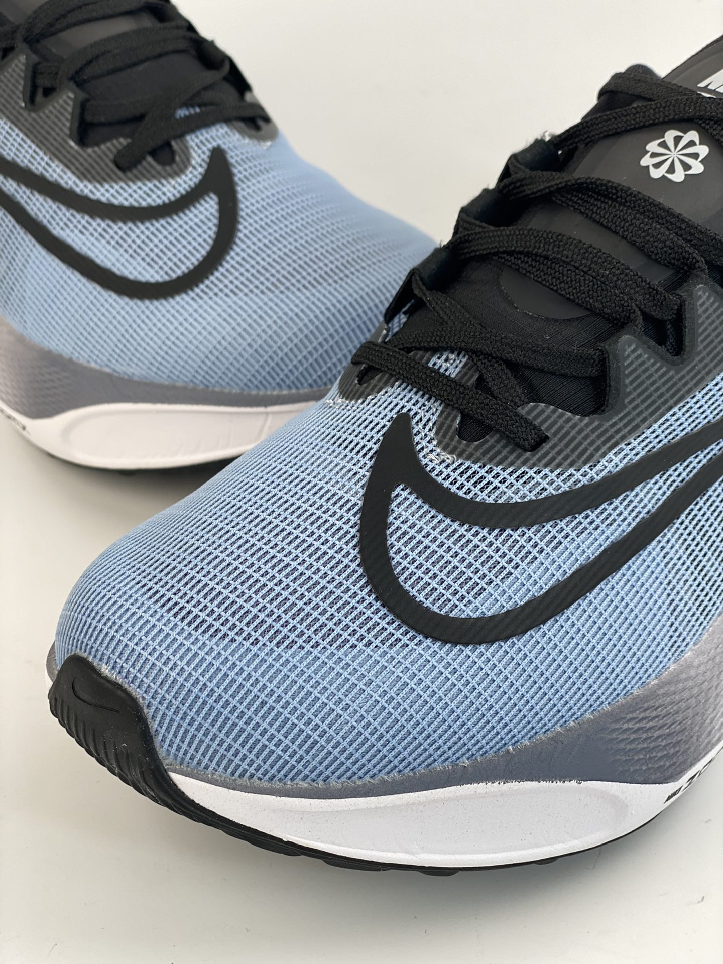 180 Nike Zoom Fly 5 飞行5代马拉松系列跑鞋 DM8968-401