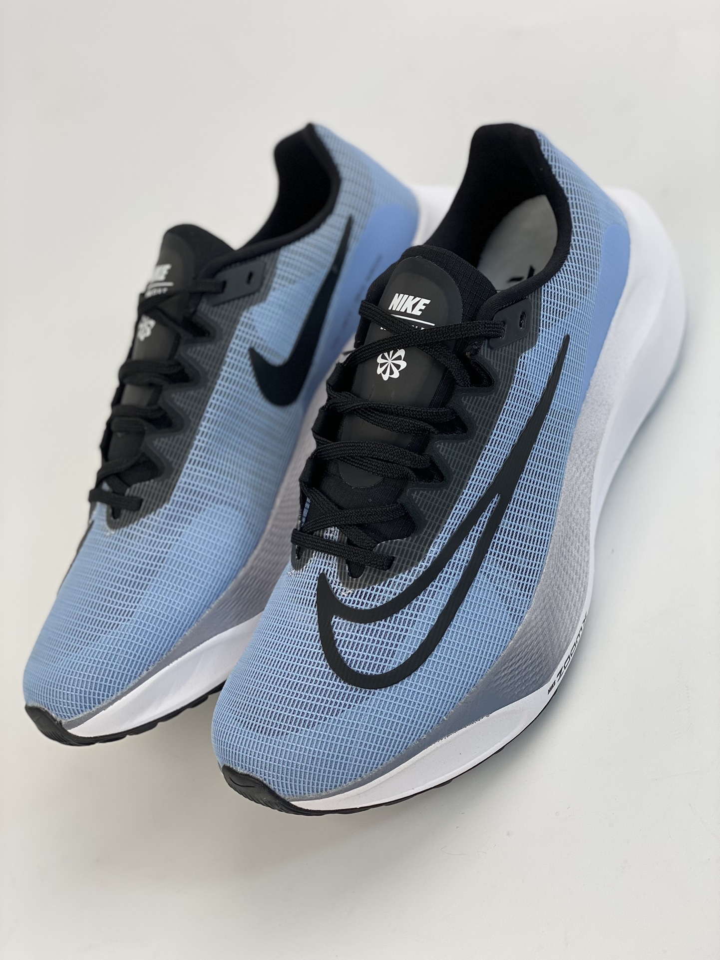 180 Nike Zoom Fly 5 飞行5代马拉松系列跑鞋 DM8968-401