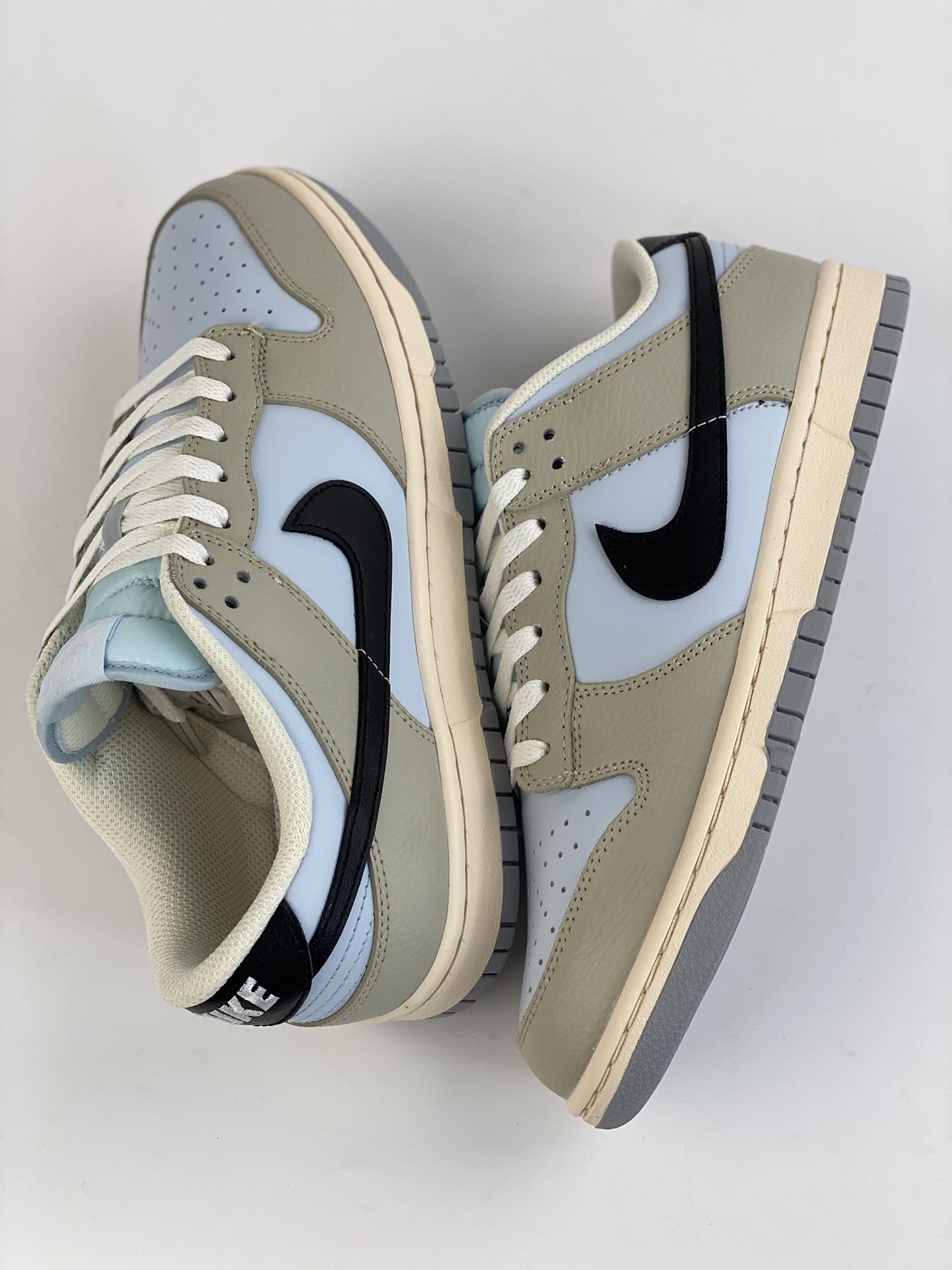 260 Nike SB Dunk Low 拼接卡其淡蓝 304714-005