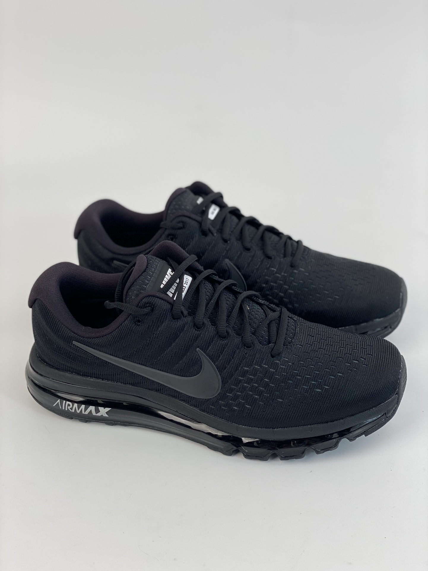 180 Nike Air Max 2017 全掌气垫鞋 849559-004