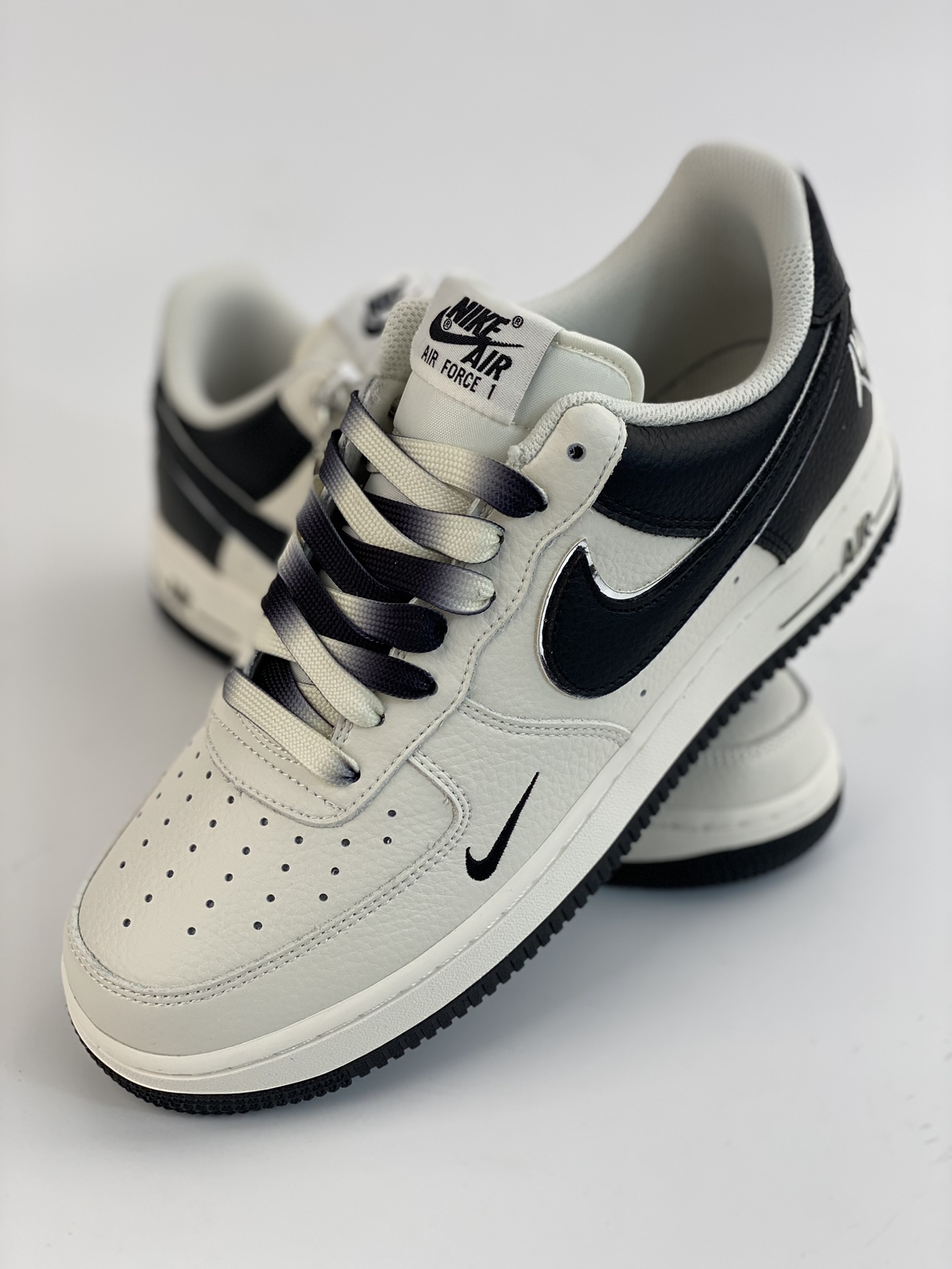 260 Nike Air Force 1 Low 07 米黑TS小钩 IO5636-333