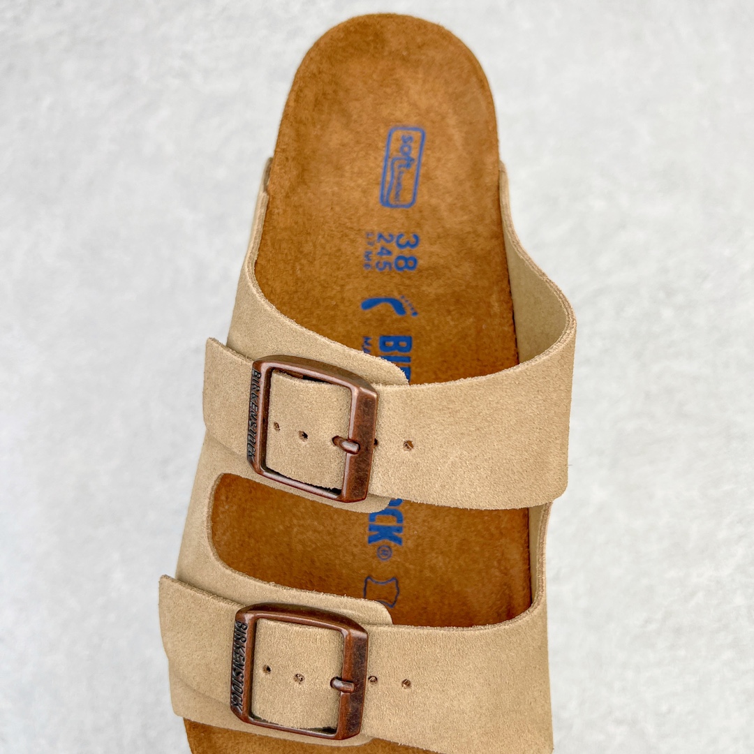 图片[6]-零售💰230 ＃DC Birkenstock Arizona 系列勃肯皮革绒面双扣时尚凉拖鞋 牛皮绒面革质地柔软 搭配可调节鞋扣提升穿着舒适度 人体工学设计分散脚部压力 保护脚踝 软木乳胶鞋床具有一定的收缩性 长时间穿着后能贴合脚型 EVA鞋底回弹性和抗张性力高 具有良好的防震、缓冲性  四季皆宜 柔软的鞋床采用额外的泡沫缓冲层 提供额外的舒适感和全天支撑 全网独家首发 源于德国的严谨工艺  牛巴戎面 中层松木 EVA 三层组合大底 优质牛皮面料五金扣 出口订单 尺码：35-44 编码：by2936030-运动鞋