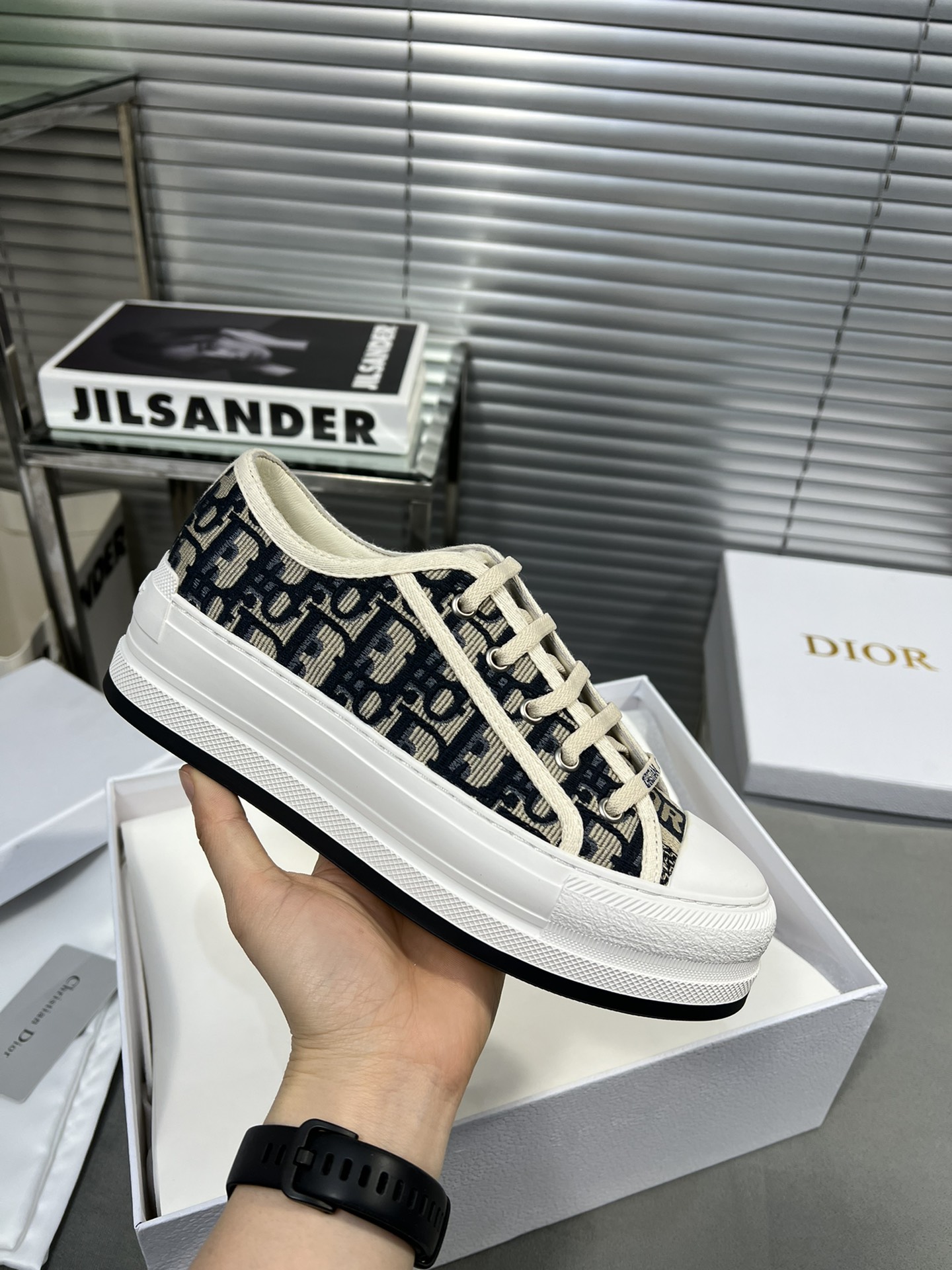 Dior Walk'n'Dior Embroidered Canvas Sneakers - Iconic Style & Comfort 7 i1682278802 9691 5
