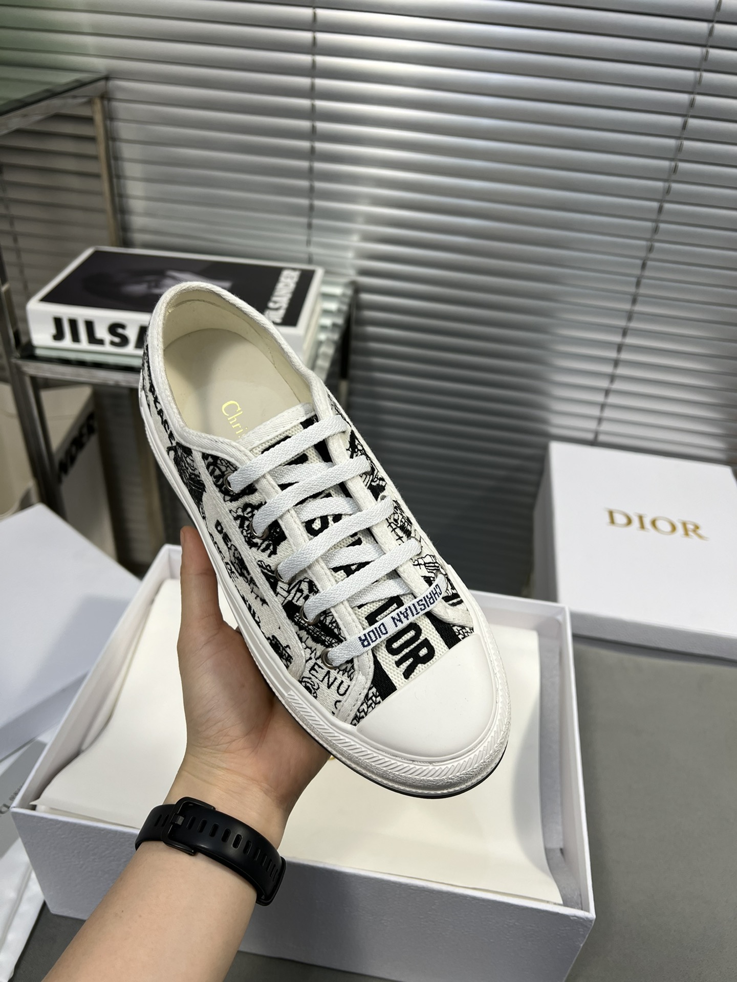 Dior Walk'n'Dior Embroidered Canvas Sneakers White/Black, Thick Sole 8 i1682278860 6412 6