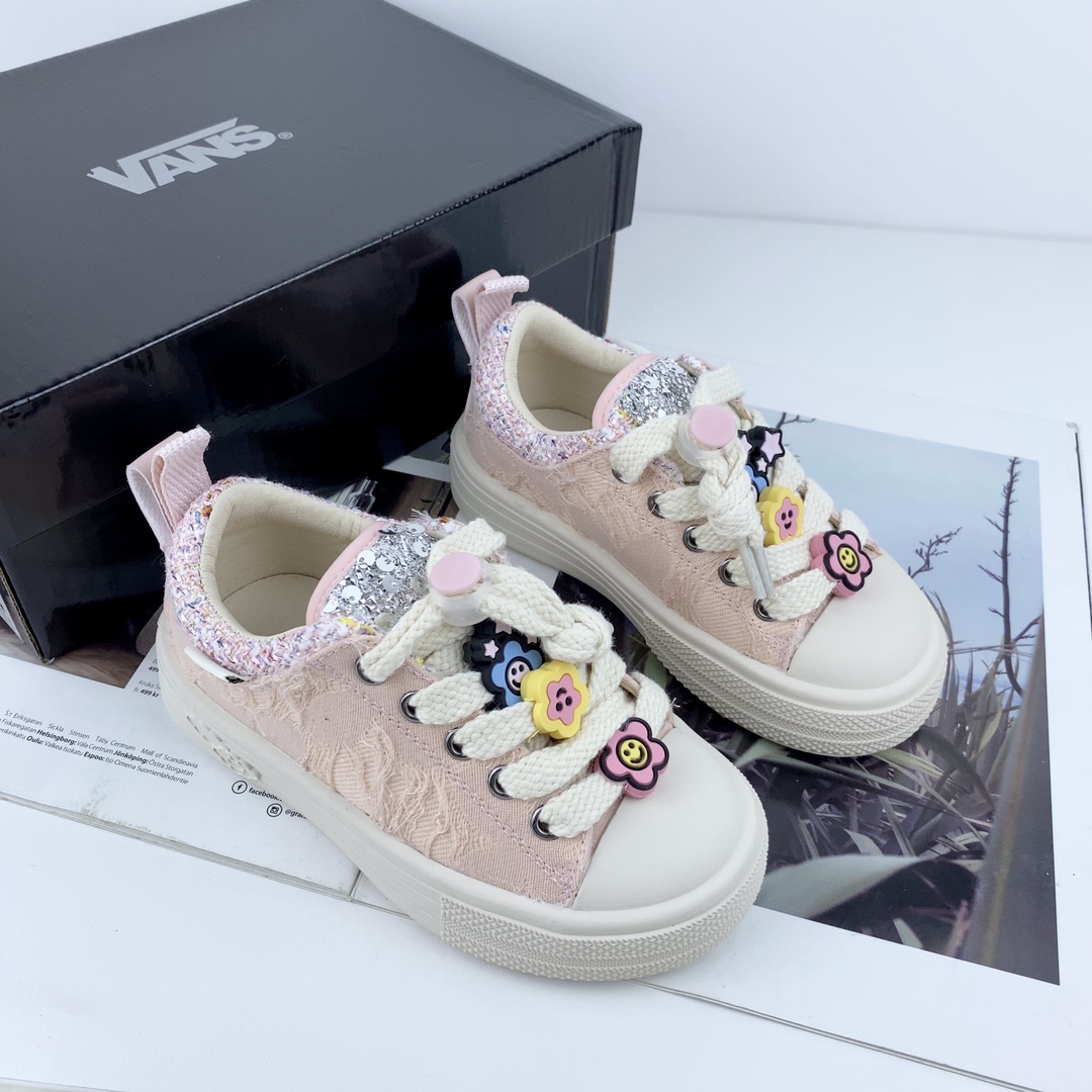 Buy Sell
 Vans Skateboard Shoes Canvas Shoes Platform Shoes Black Pink White Kids Canvas Casual