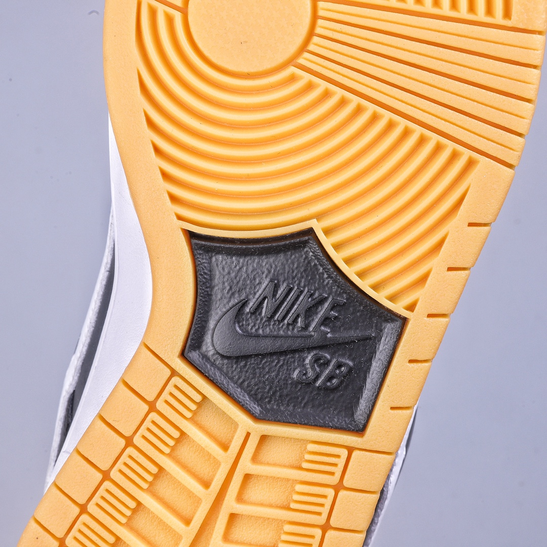 240 Nike Dunk Low SB 生胶黑白  CD2563-006
