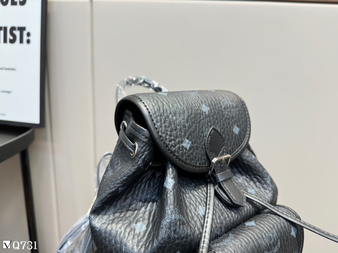 MCM mcm双肩背包到货啦 M C M