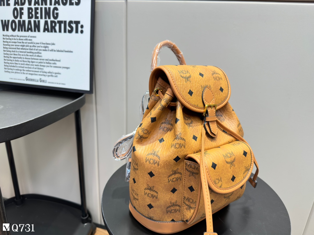 MCM mcm双肩背包到货啦 M C M