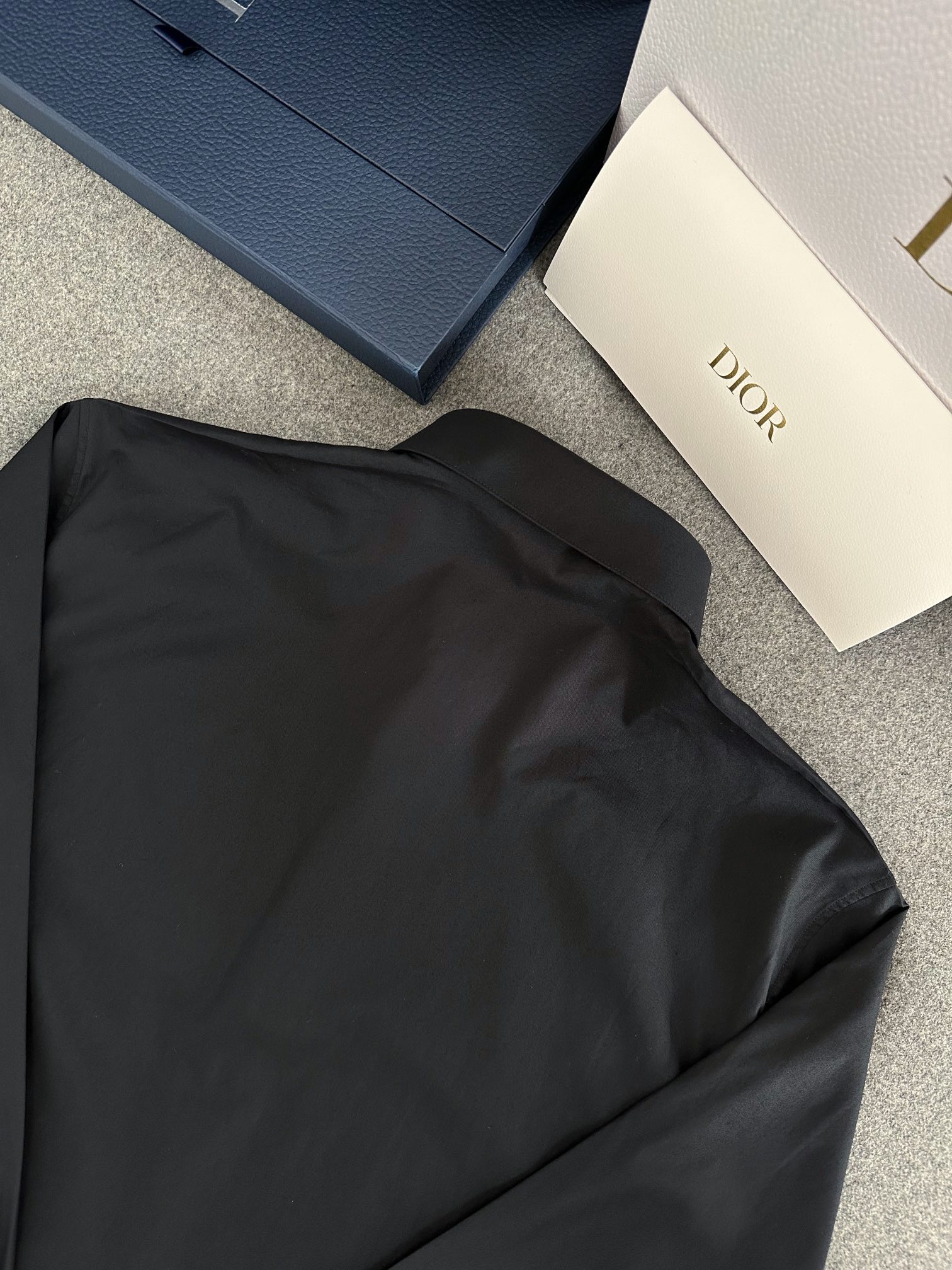디올 남성 긴팔 129811 Dior Long Sleeve 썸네일 이미지