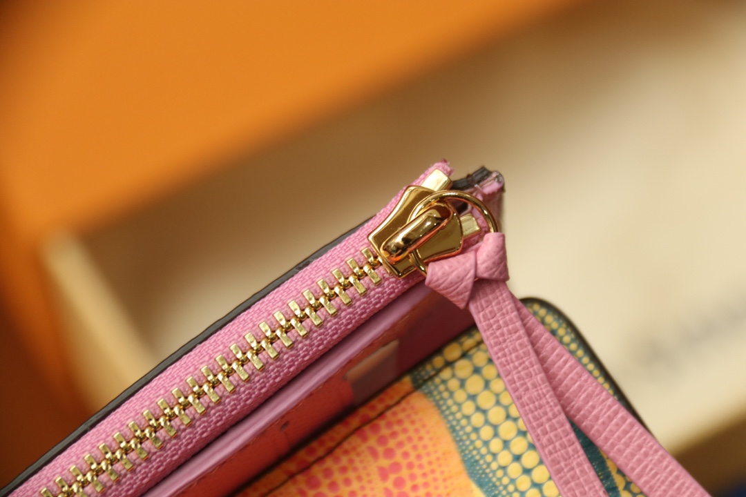 Louis Vuitton Monogram Canvas Wallet with Pumpkin Design - M82111 9 i1682321463 1626 7