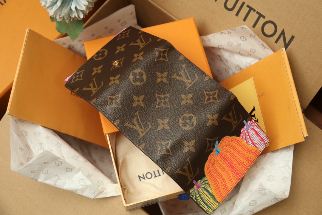 Louis Vuitton Monogram Canvas Wallet with Pumpkin Design - M82111 10 i1682321463 5445 8