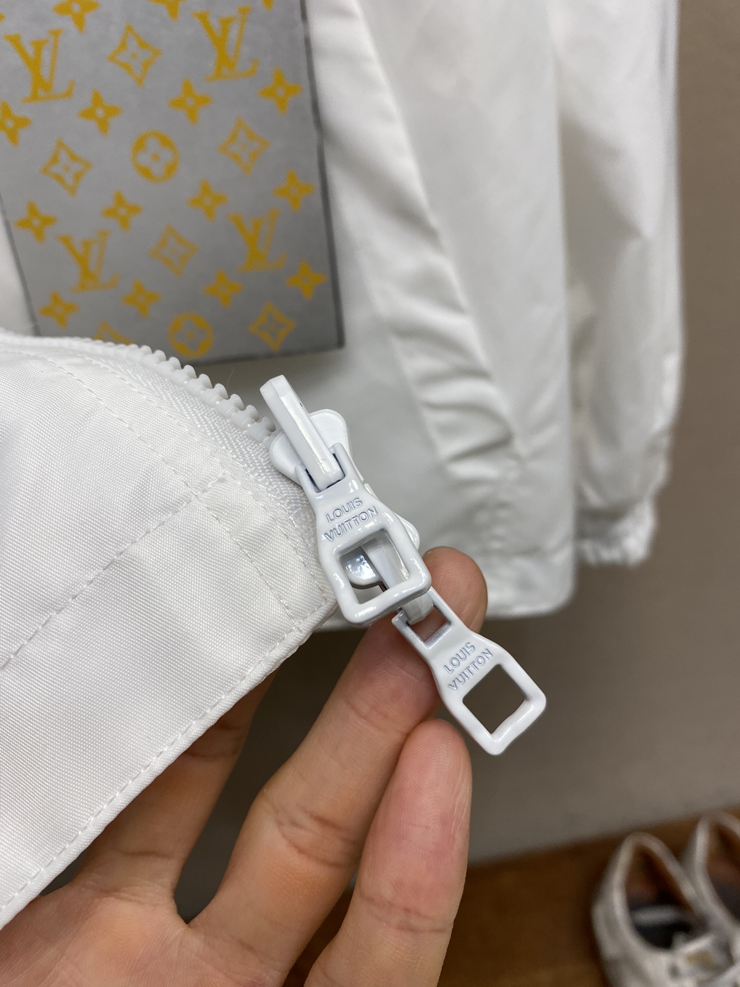 Louis Vuitton 2025SS White Windbreaker Jacket, Premium Quality, Breathable 9 i1682326280 1672 6