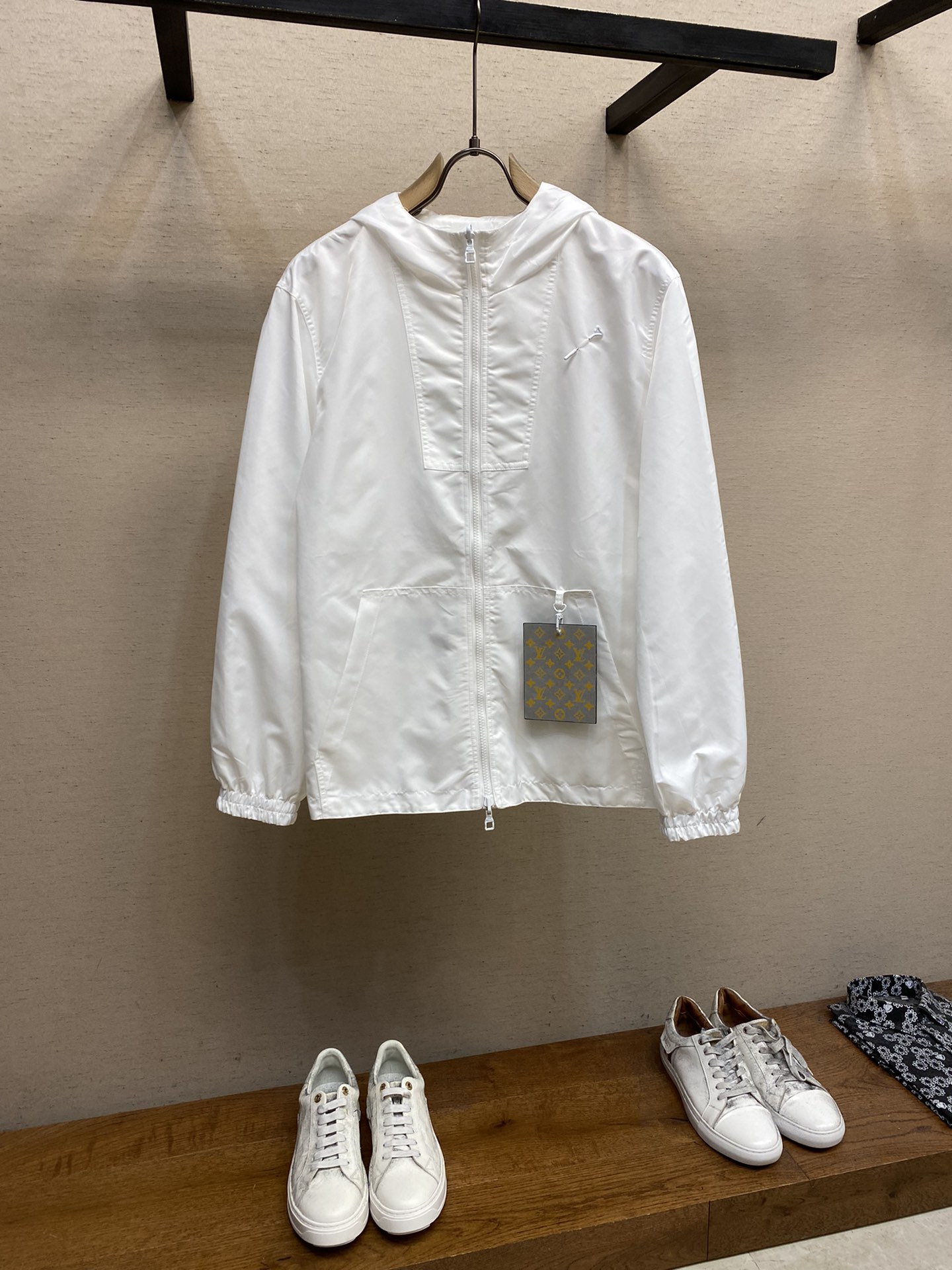 Louis Vuitton 2025SS White Windbreaker Jacket, Premium Quality, Breathable